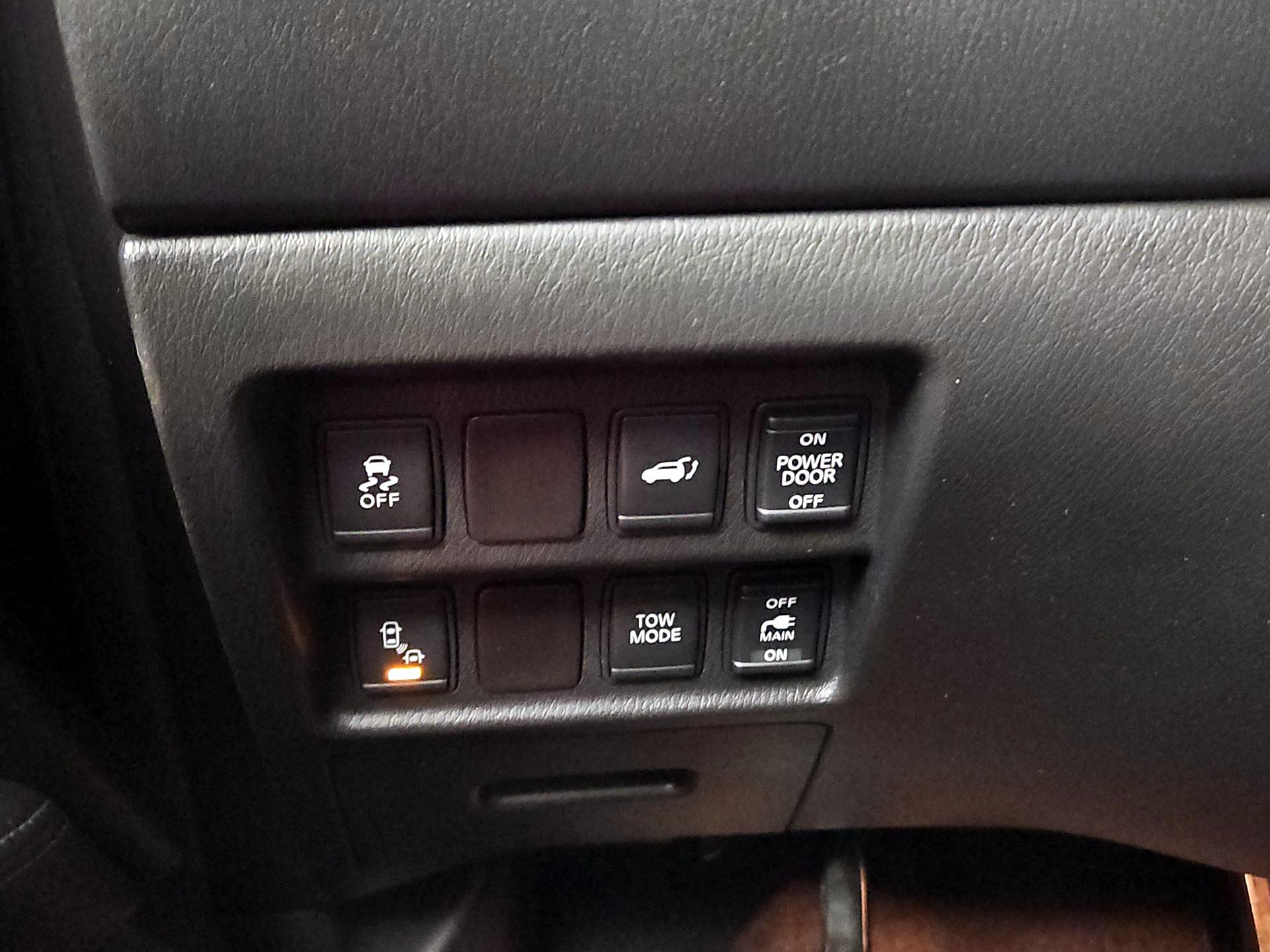 Thumbnail: 2015 Nissan Pathfinder - 11