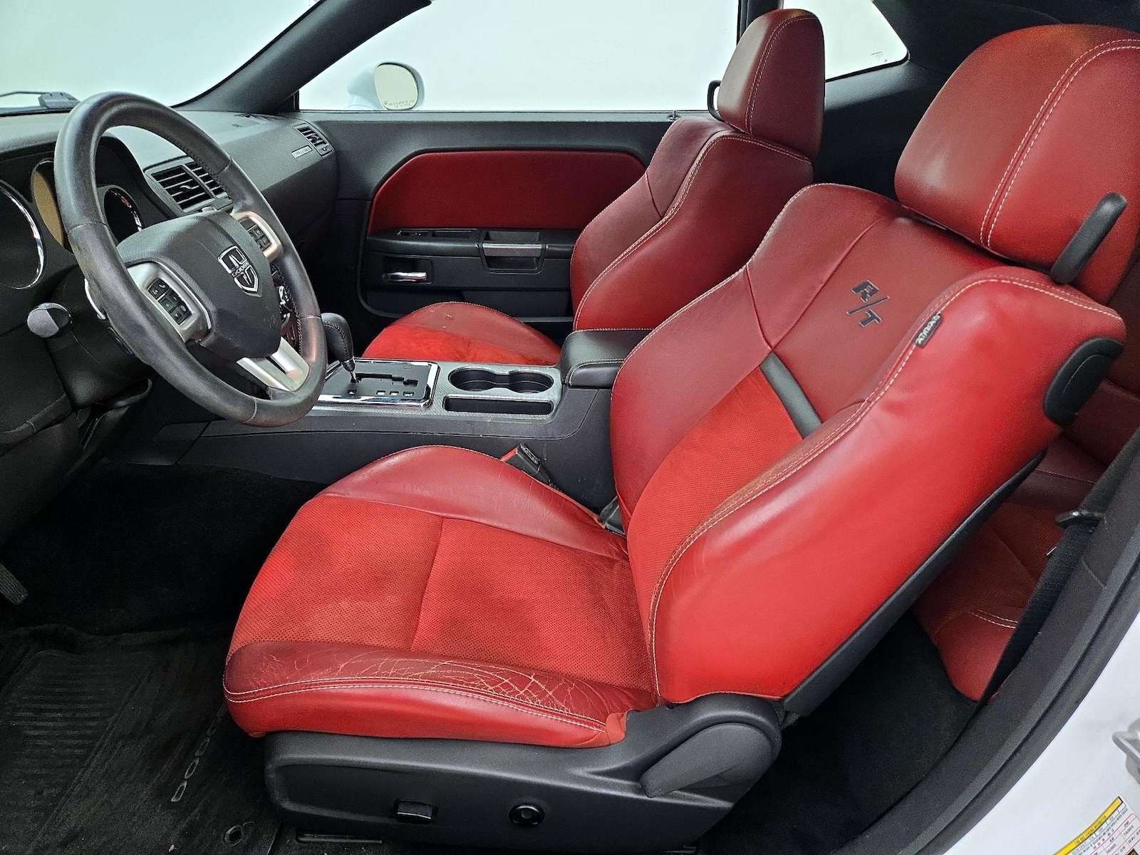 2014 Dodge Challenger R/T - Photo 12