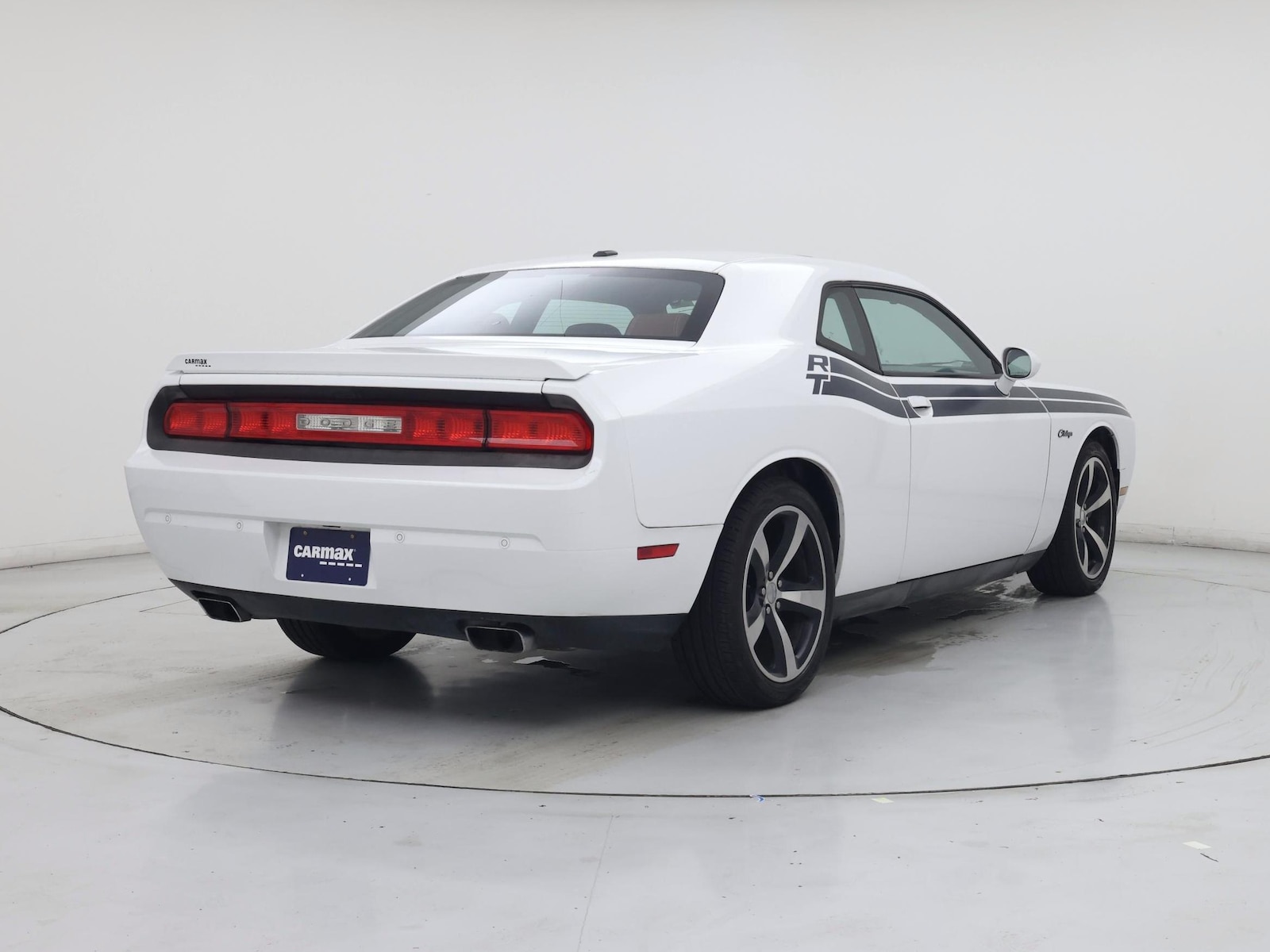 2014 Dodge Challenger R/T - Photo 9