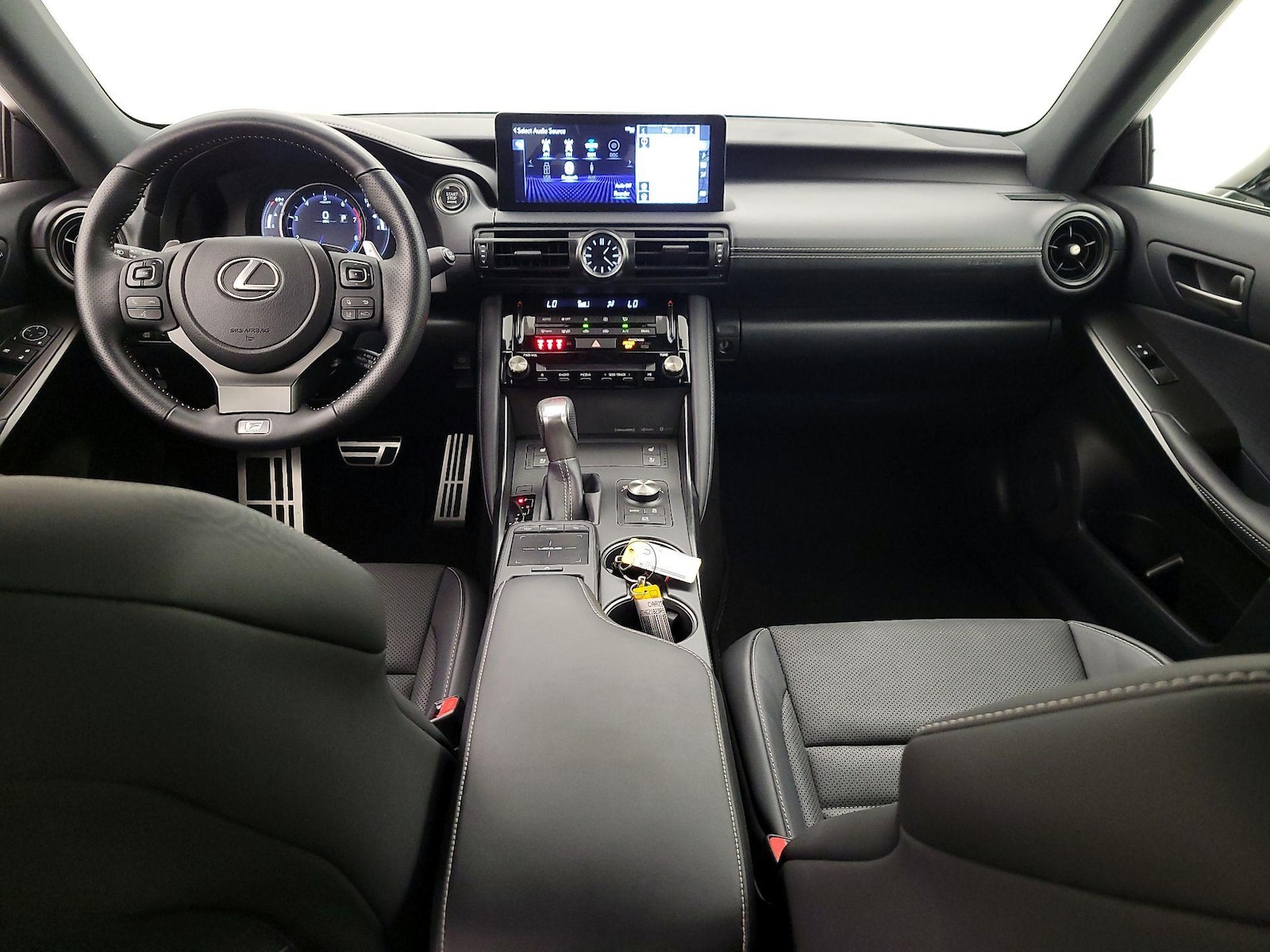 2024 Lexus IS 350 F SPORT - Photo 10