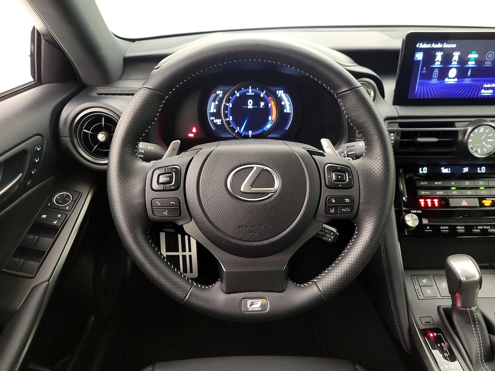 2024 Lexus IS 350 F SPORT - Photo 11