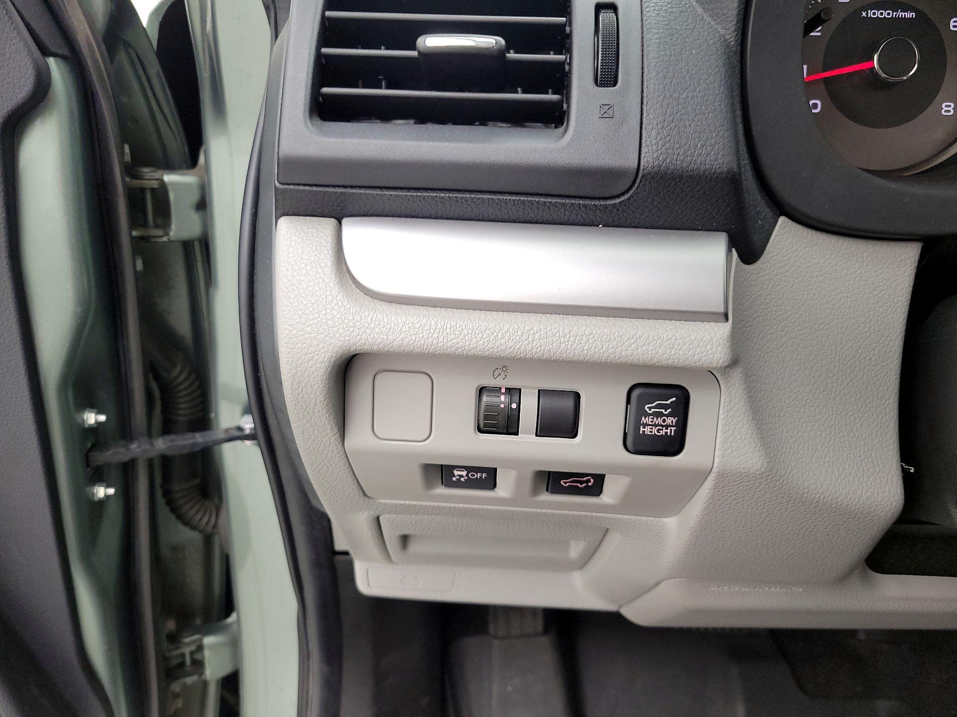Thumbnail: 2015 Subaru Forester - 13
