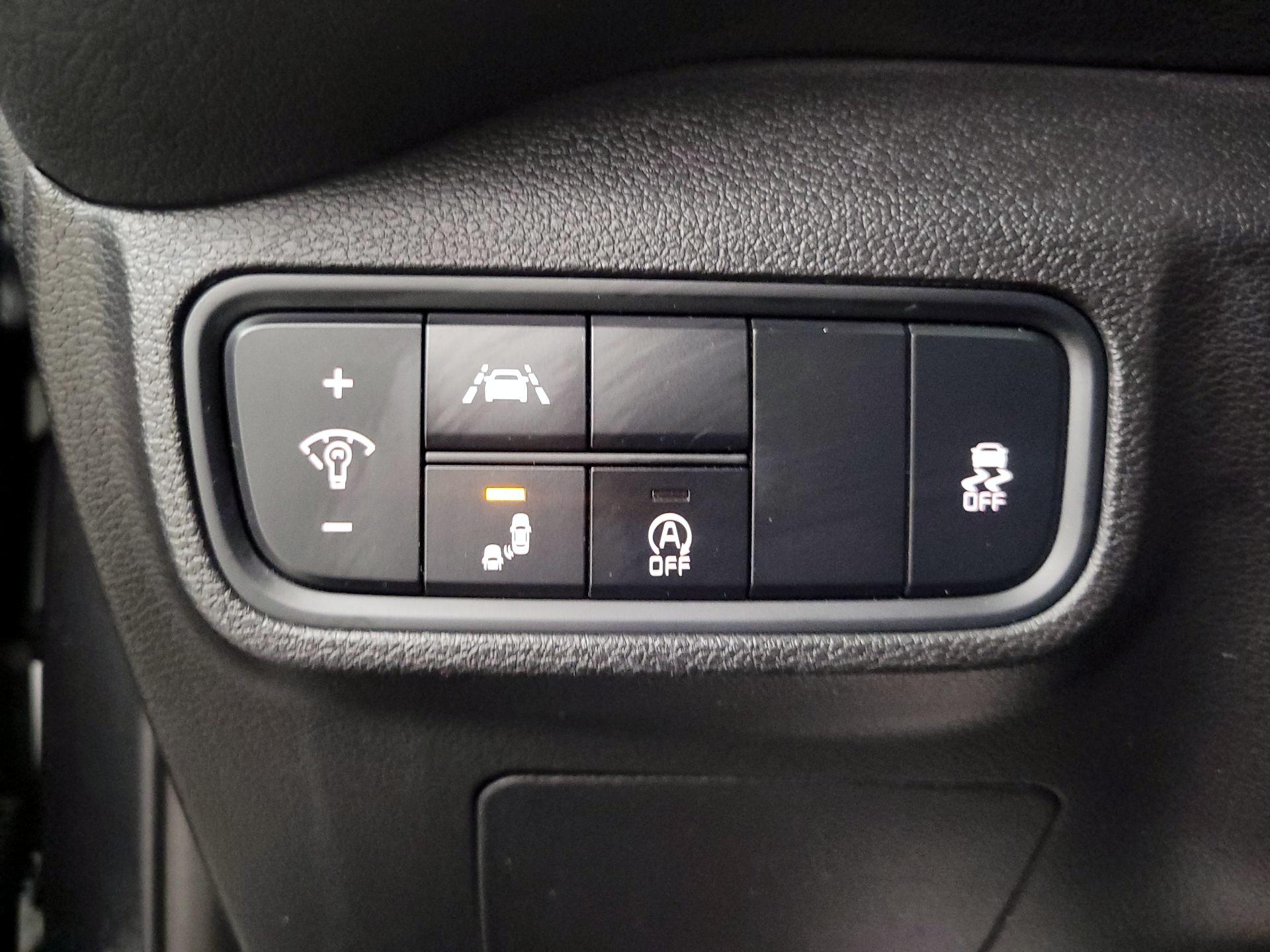 Thumbnail: 2021 Kia Soul - 13