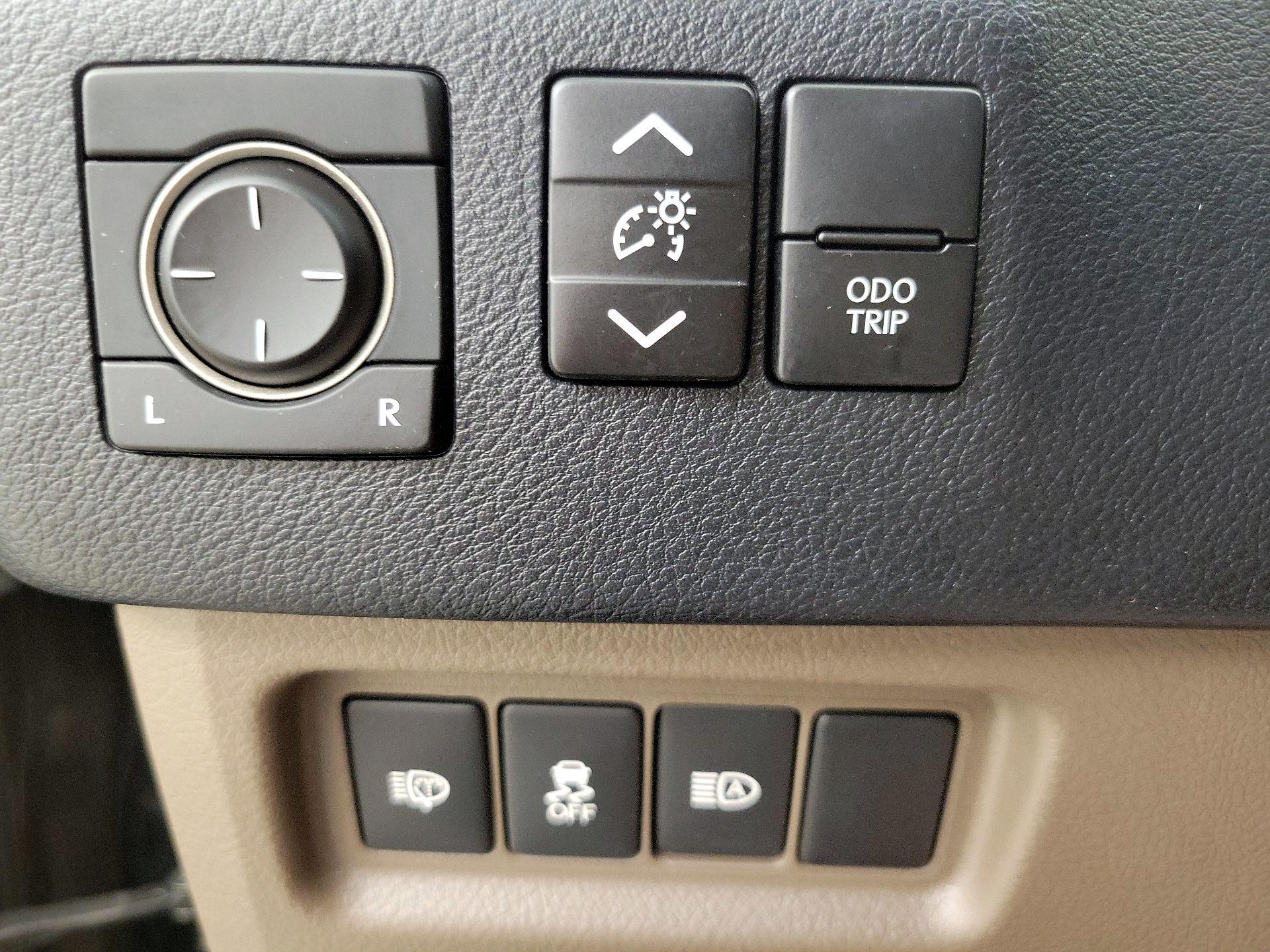 Thumbnail: 2020 Lexus GX - 13