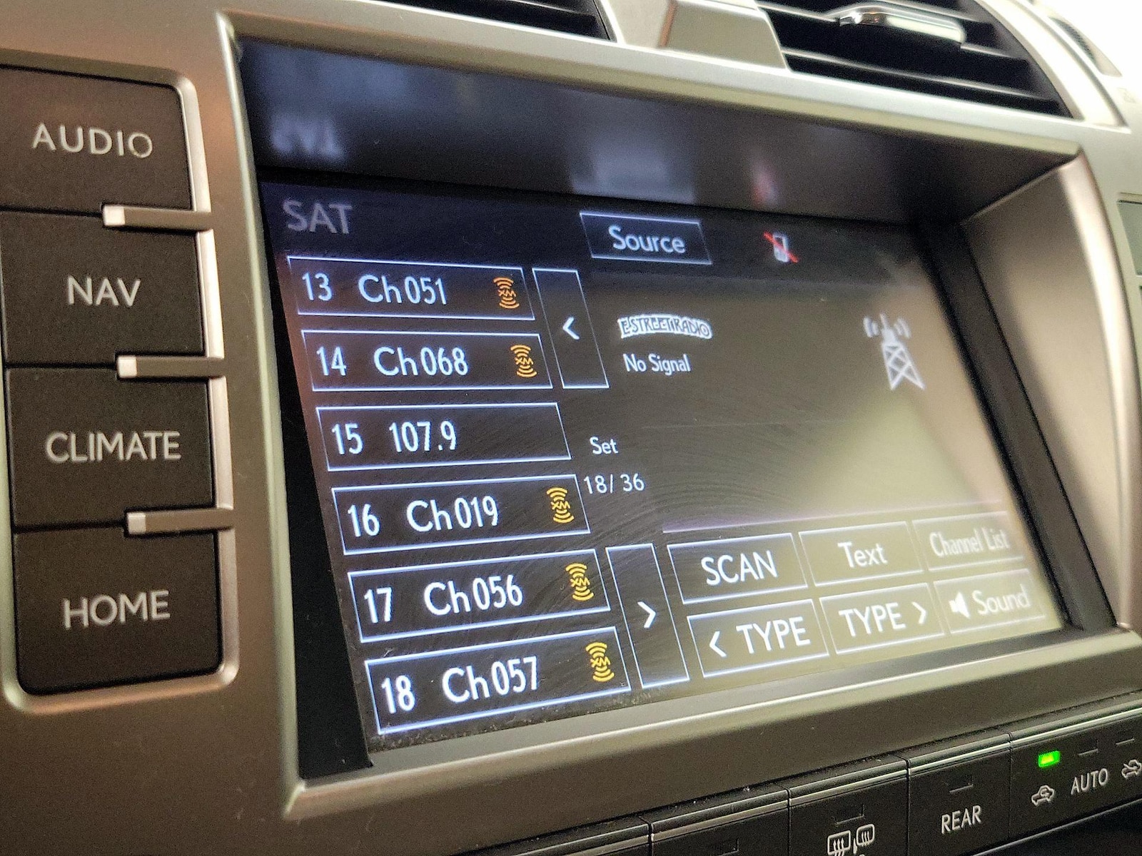 2020 Lexus GX PREMIUM - Photo 17