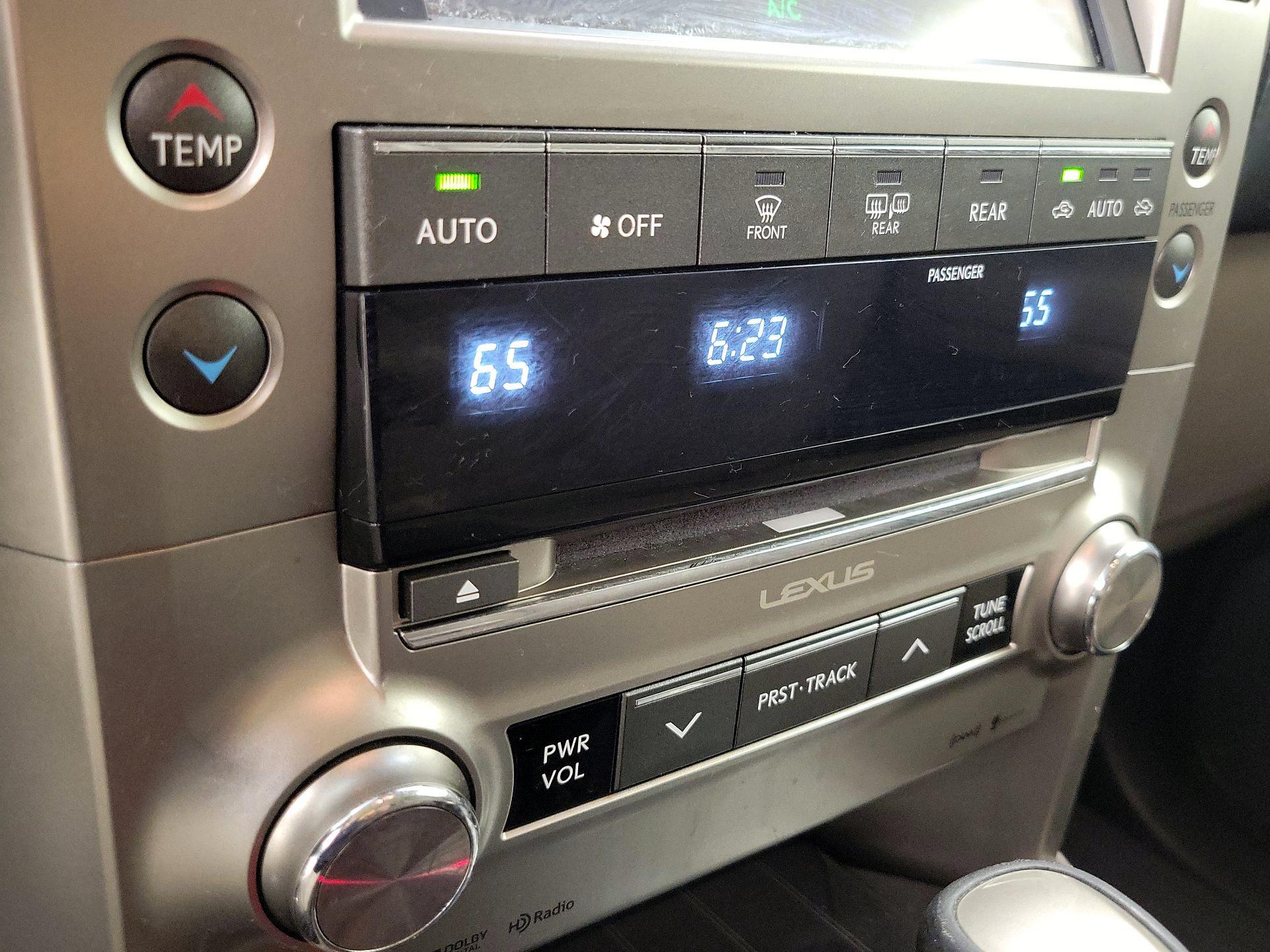 Thumbnail: 2020 Lexus GX - 17