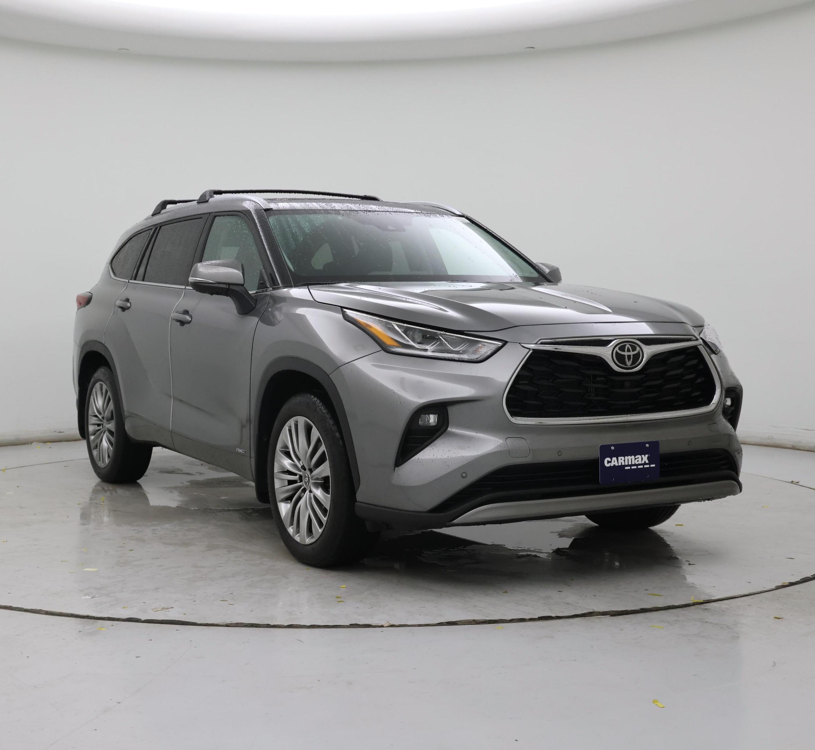 Silver 2025 Toyota Highlander Hybrid SUV / Crossover All-Wheel Drive Automatic