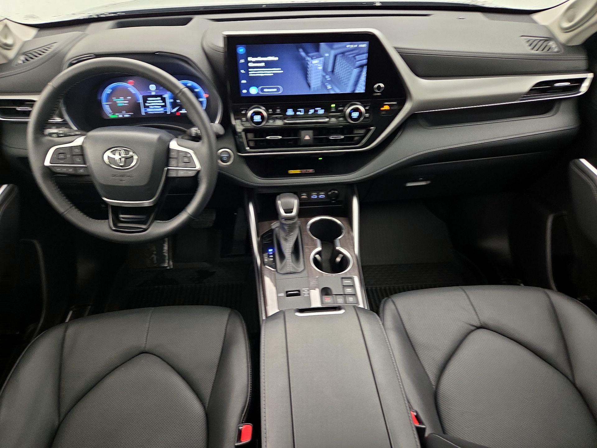 Thumbnail: 2025 Toyota Highlander - 9