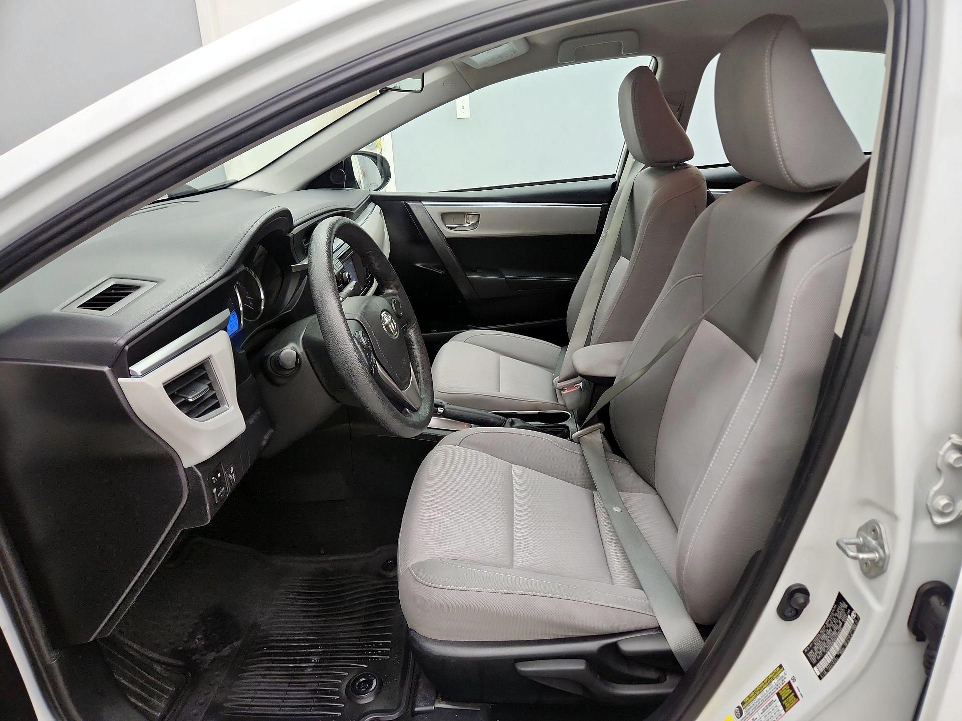 Thumbnail: 2015 Toyota Corolla - 11