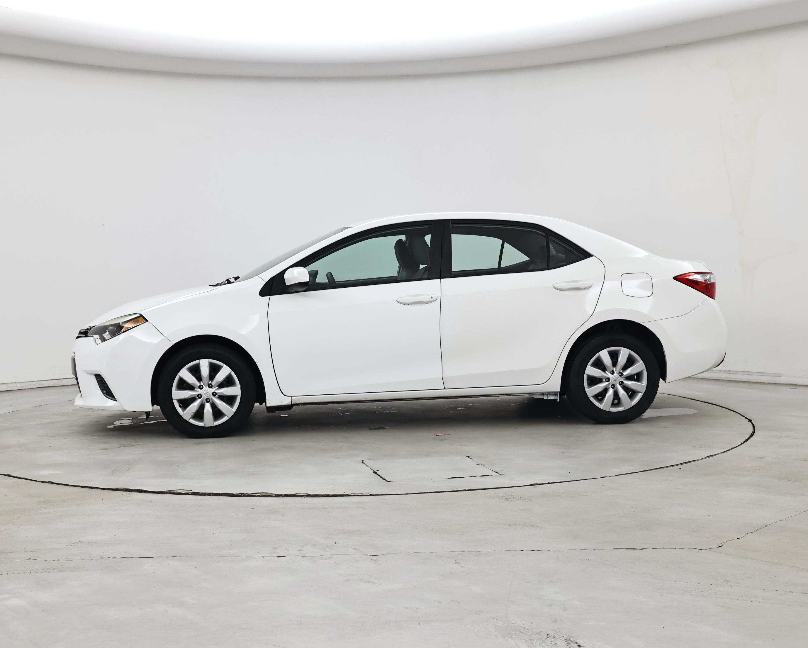 Thumbnail: 2015 Toyota Corolla - 3