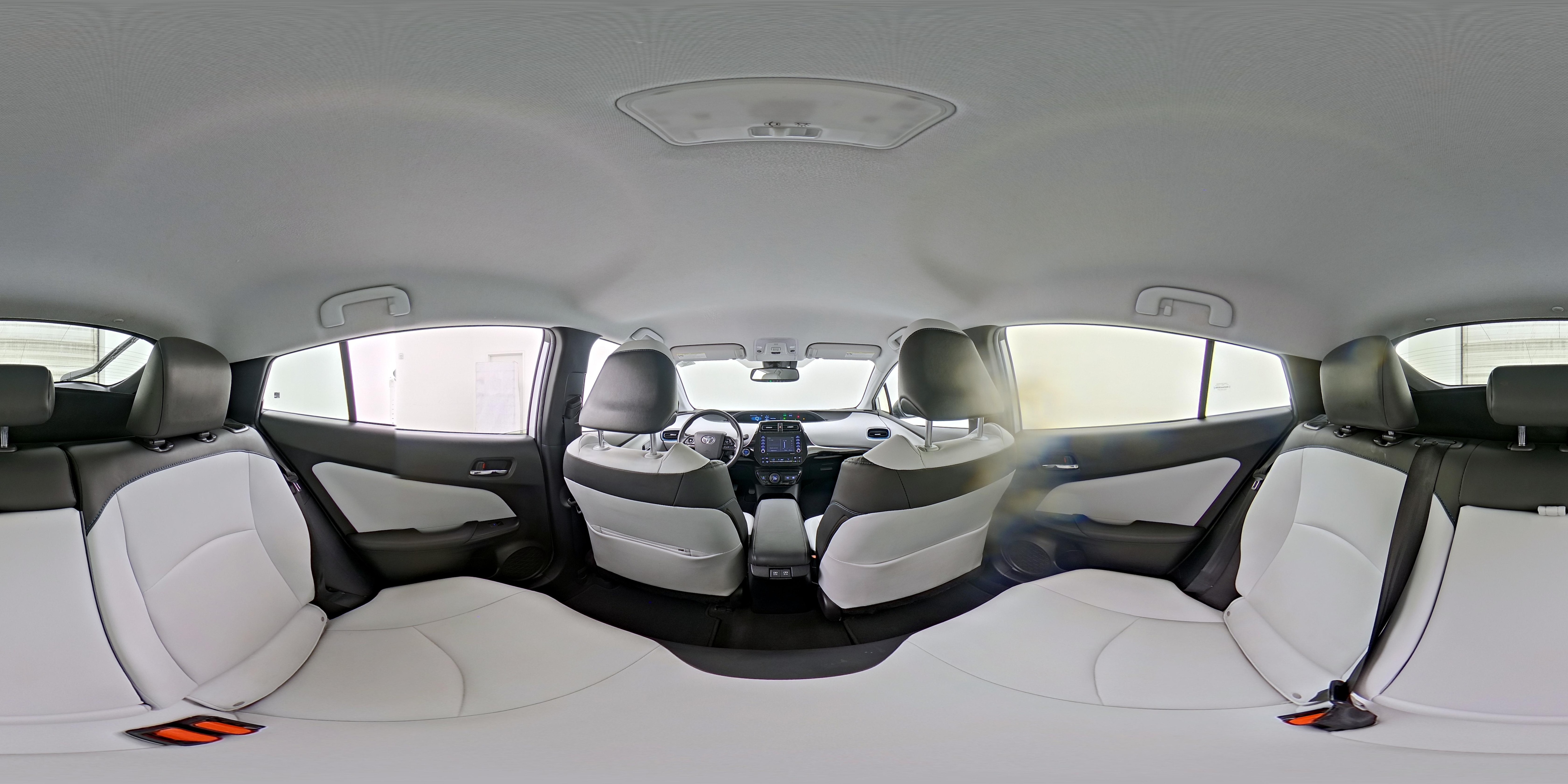 2021 Toyota Prius XLE - Photo 26