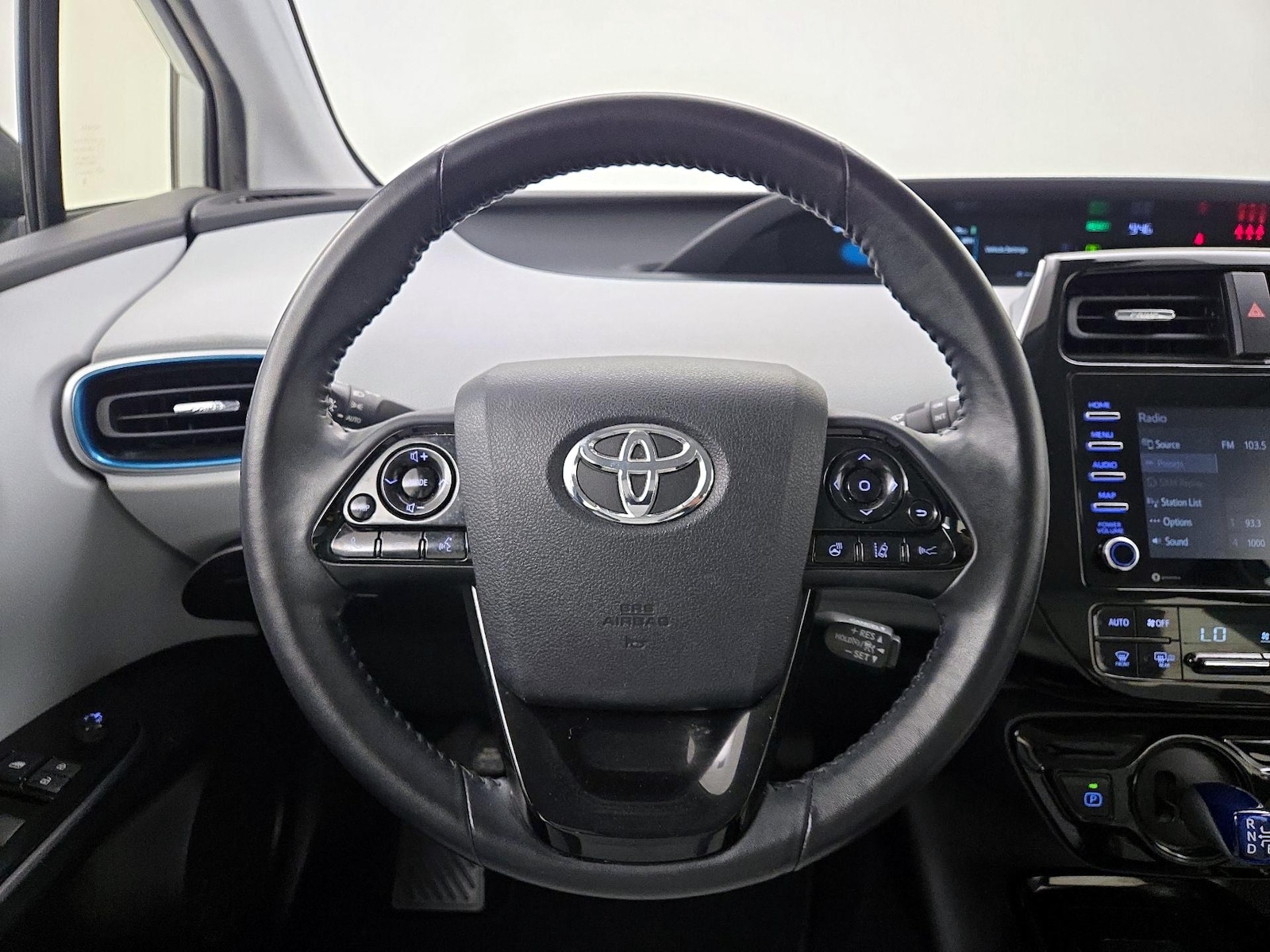 2021 Toyota Prius XLE - Photo 11