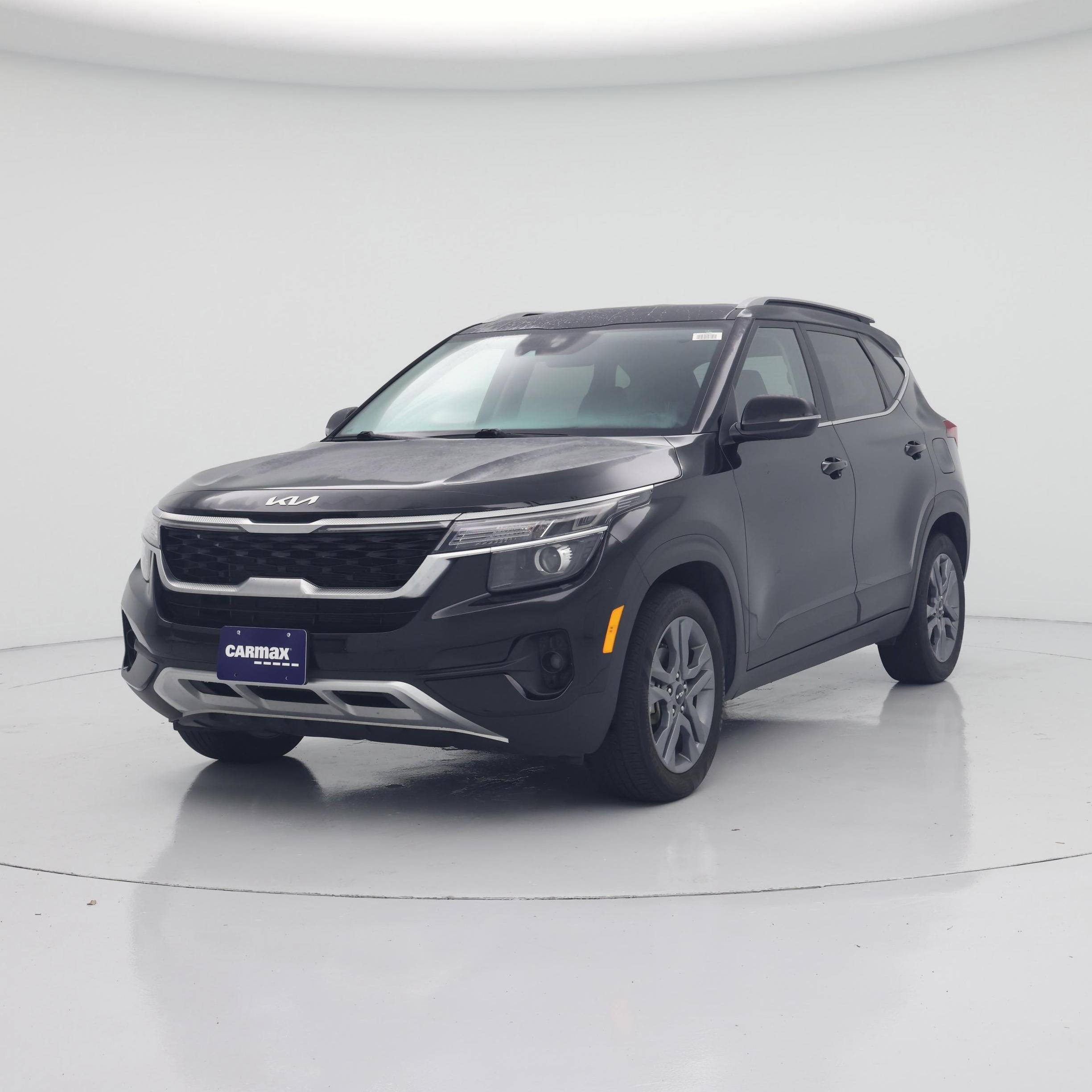 Thumbnail: 2022 Kia Seltos - 4