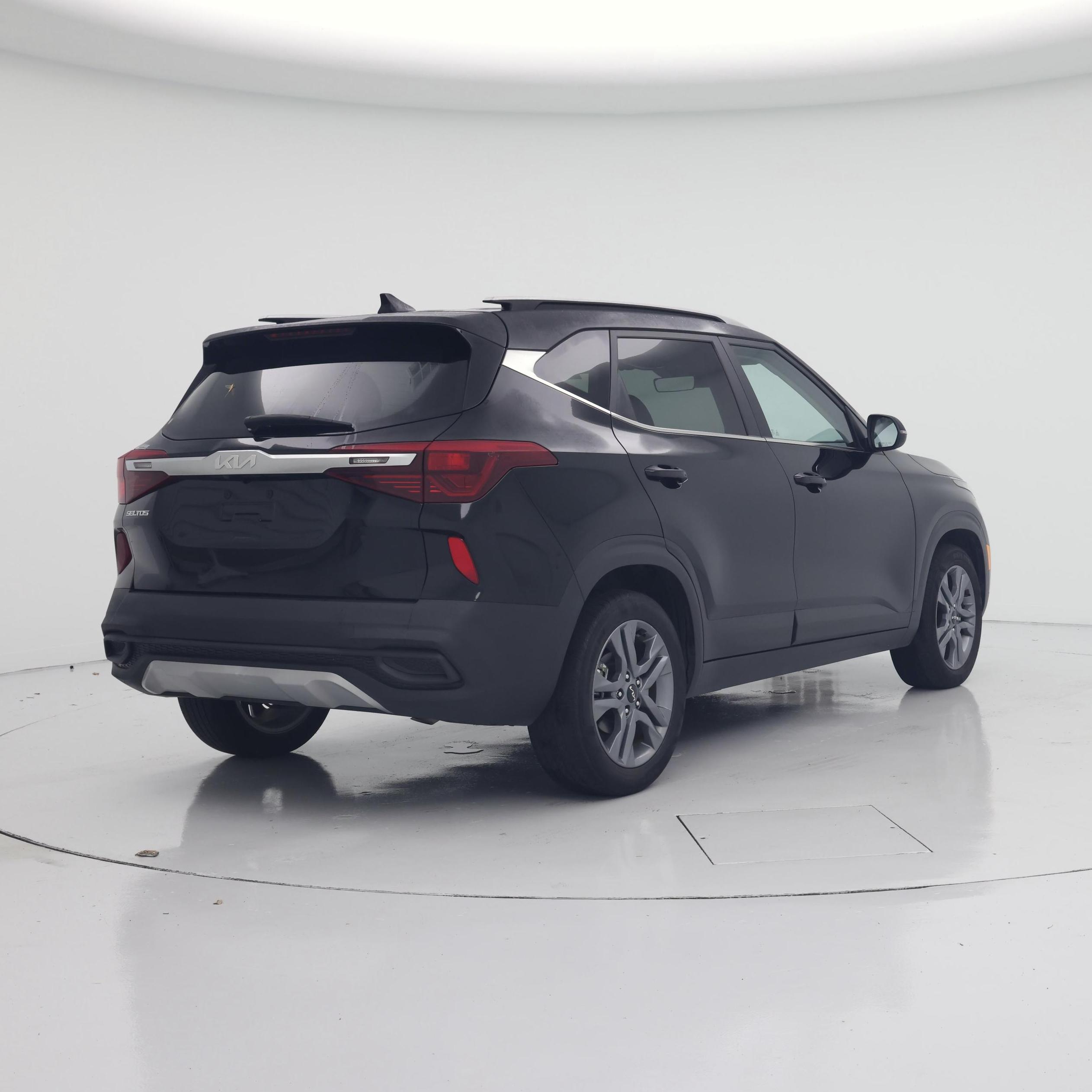 Thumbnail: 2022 Kia Seltos - 8