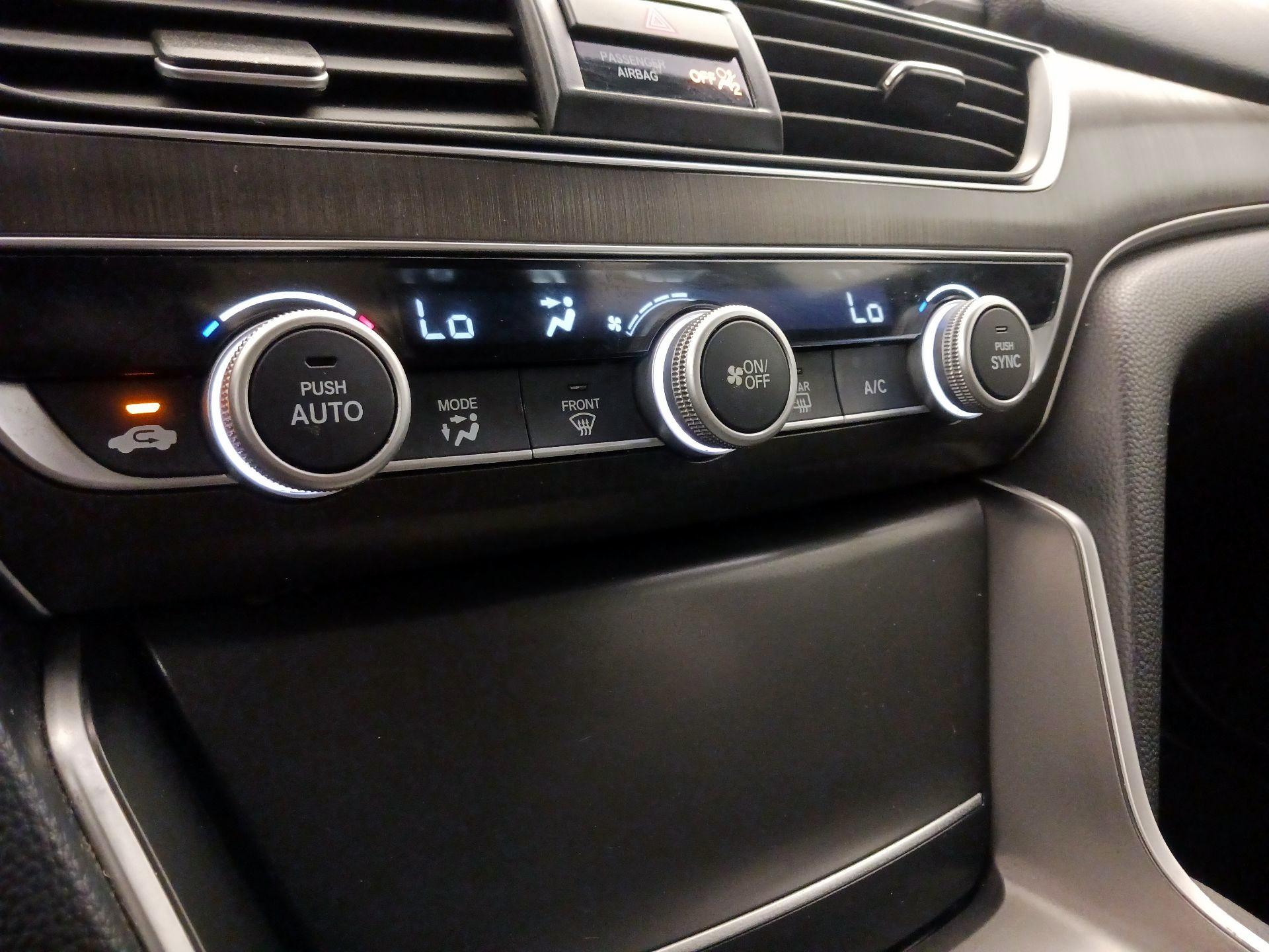 Thumbnail: 2019 Honda Accord - 16