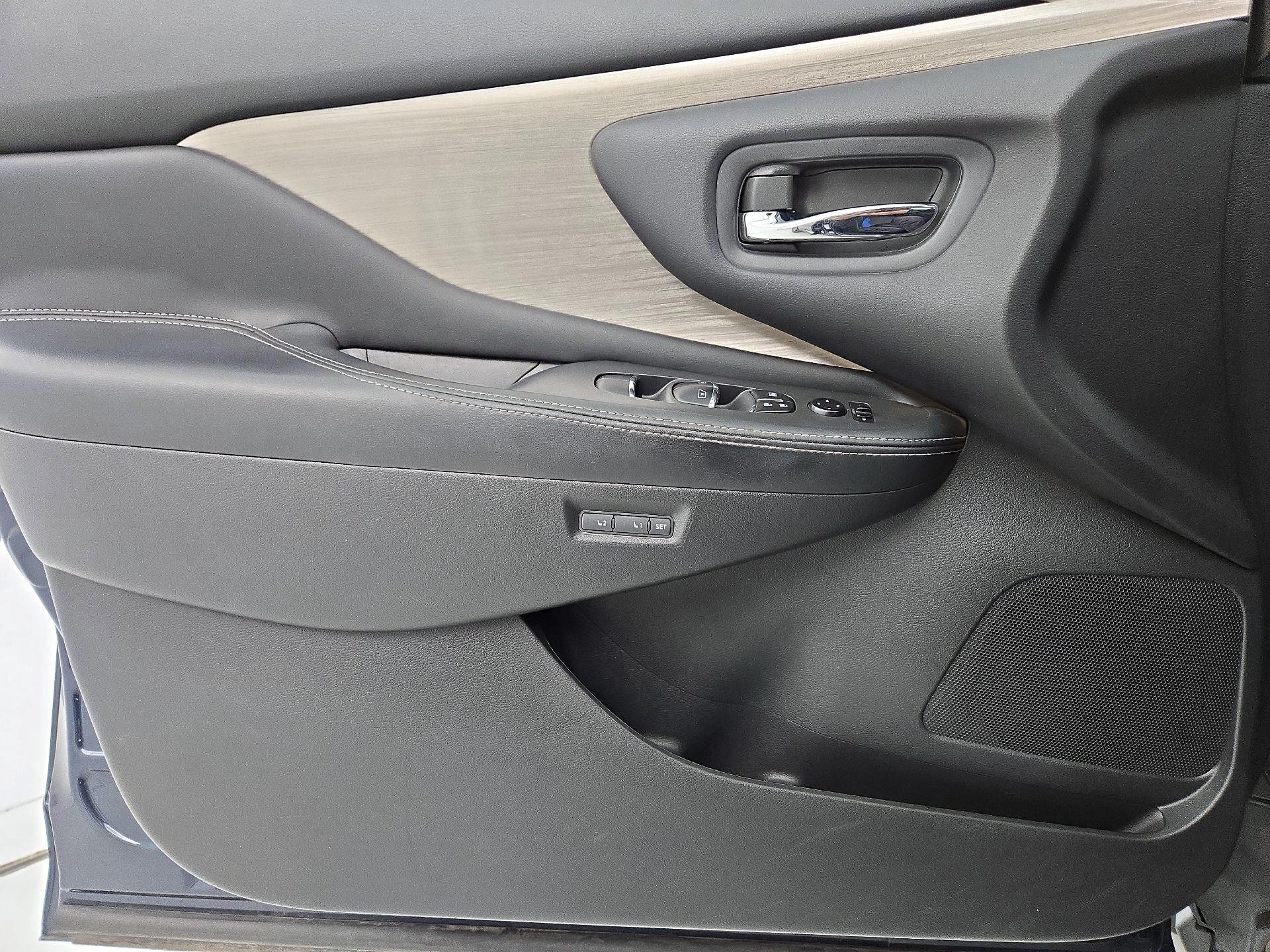 Thumbnail: 2015 Nissan Murano - 12