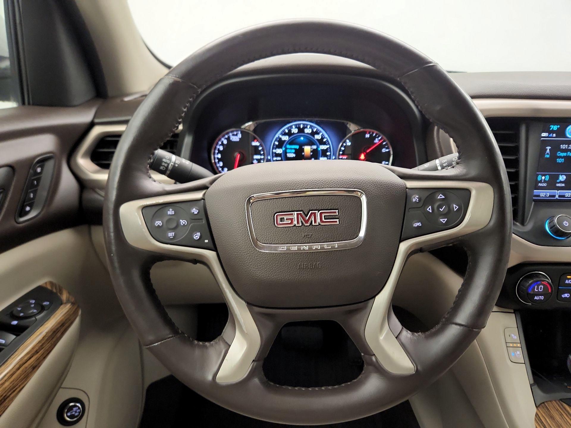 Thumbnail: 2019 GMC Acadia - 10