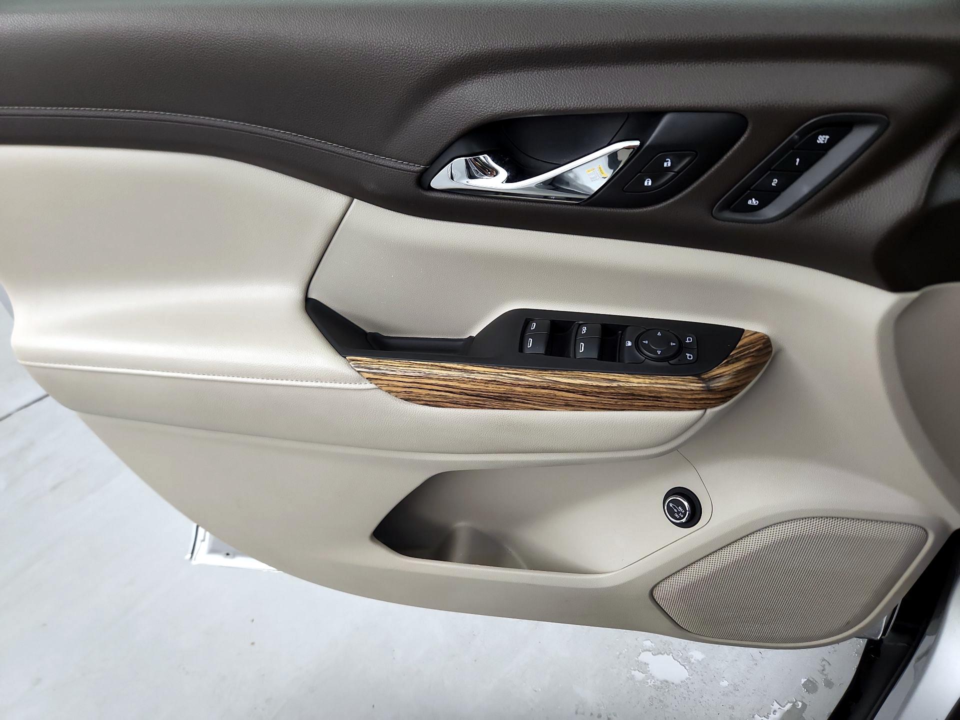 Thumbnail: 2019 GMC Acadia - 12