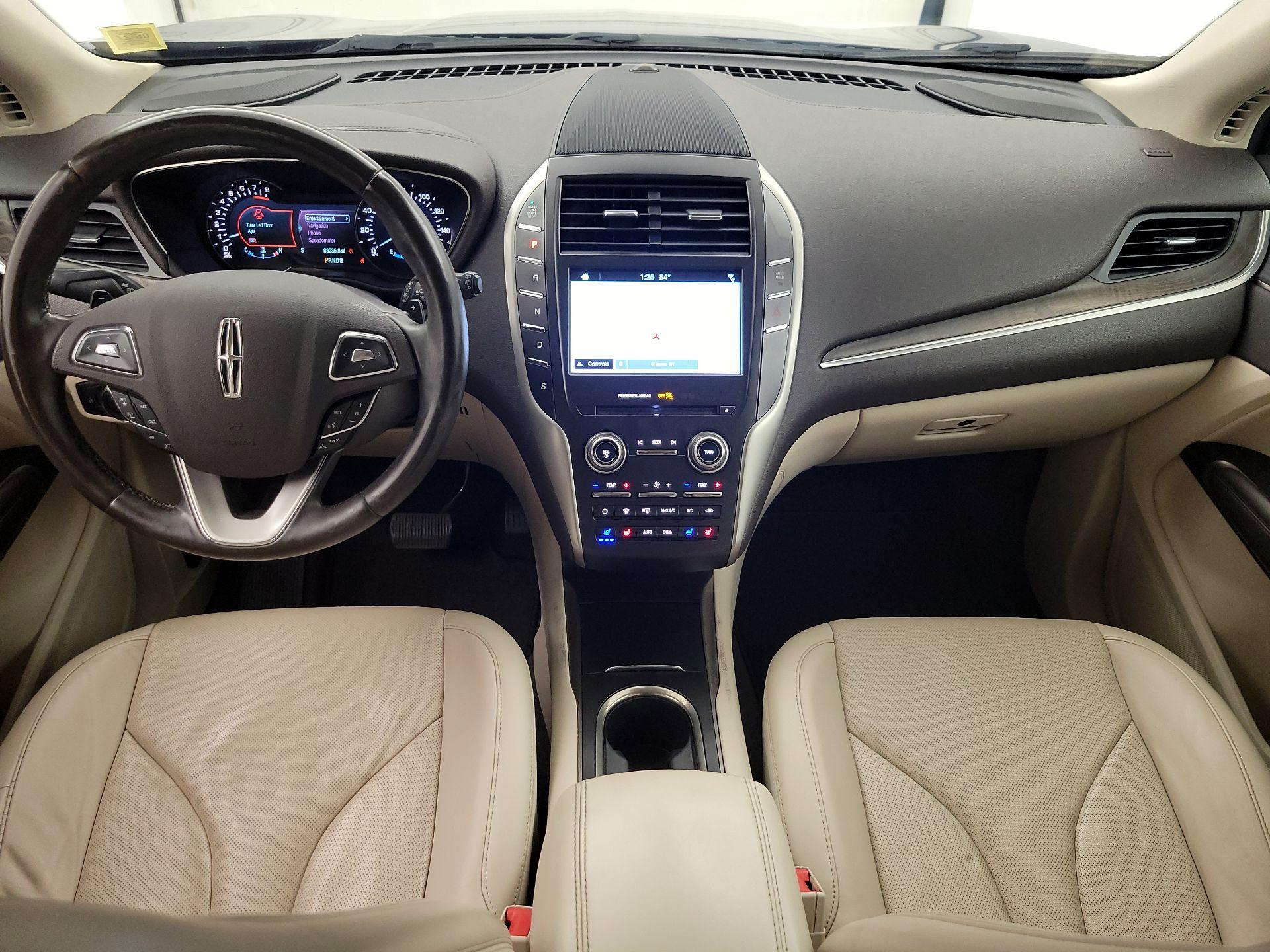 Thumbnail: 2017 Lincoln MKC - 9