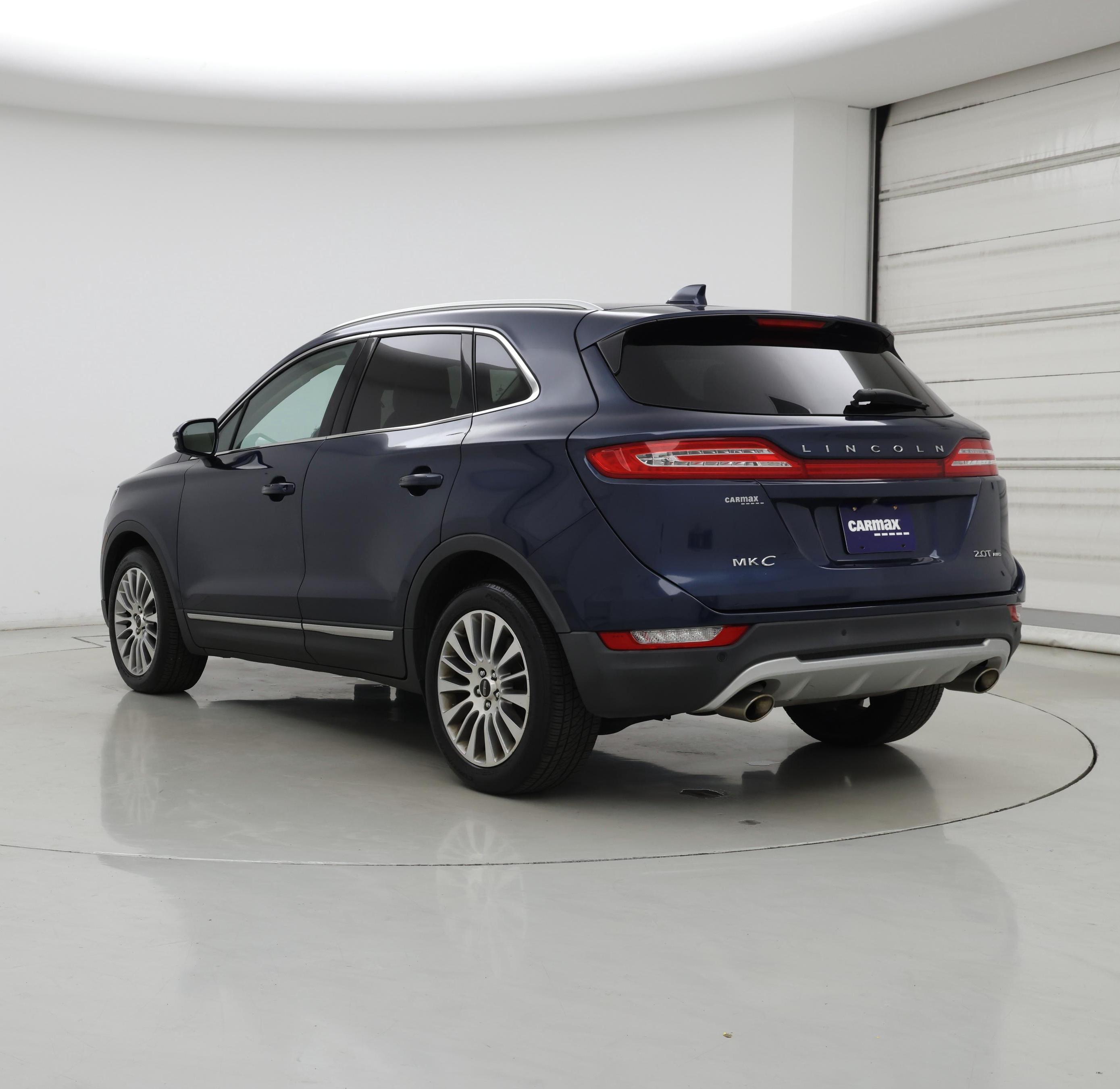 Thumbnail: 2017 Lincoln MKC - 2