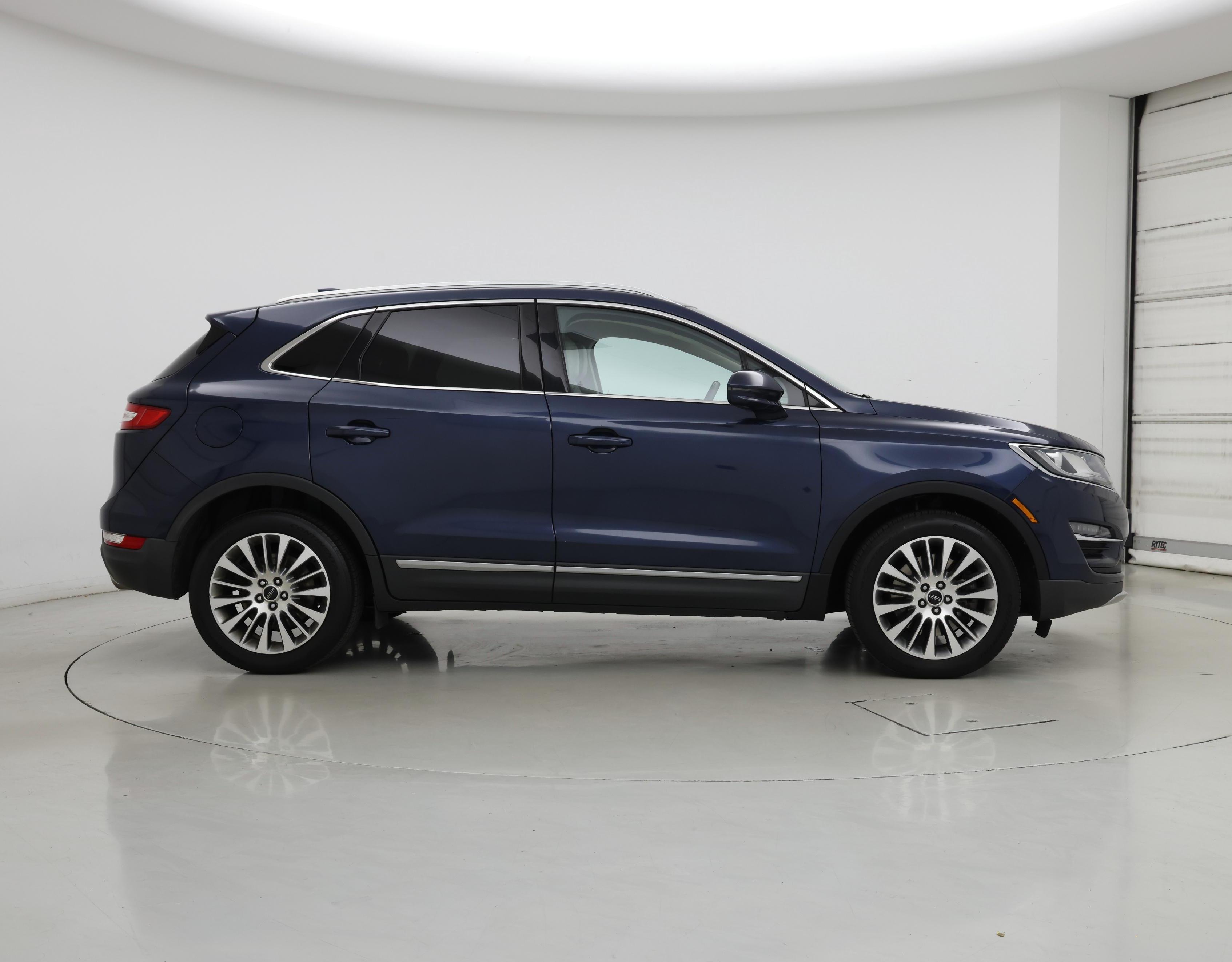 Thumbnail: 2017 Lincoln MKC - 7