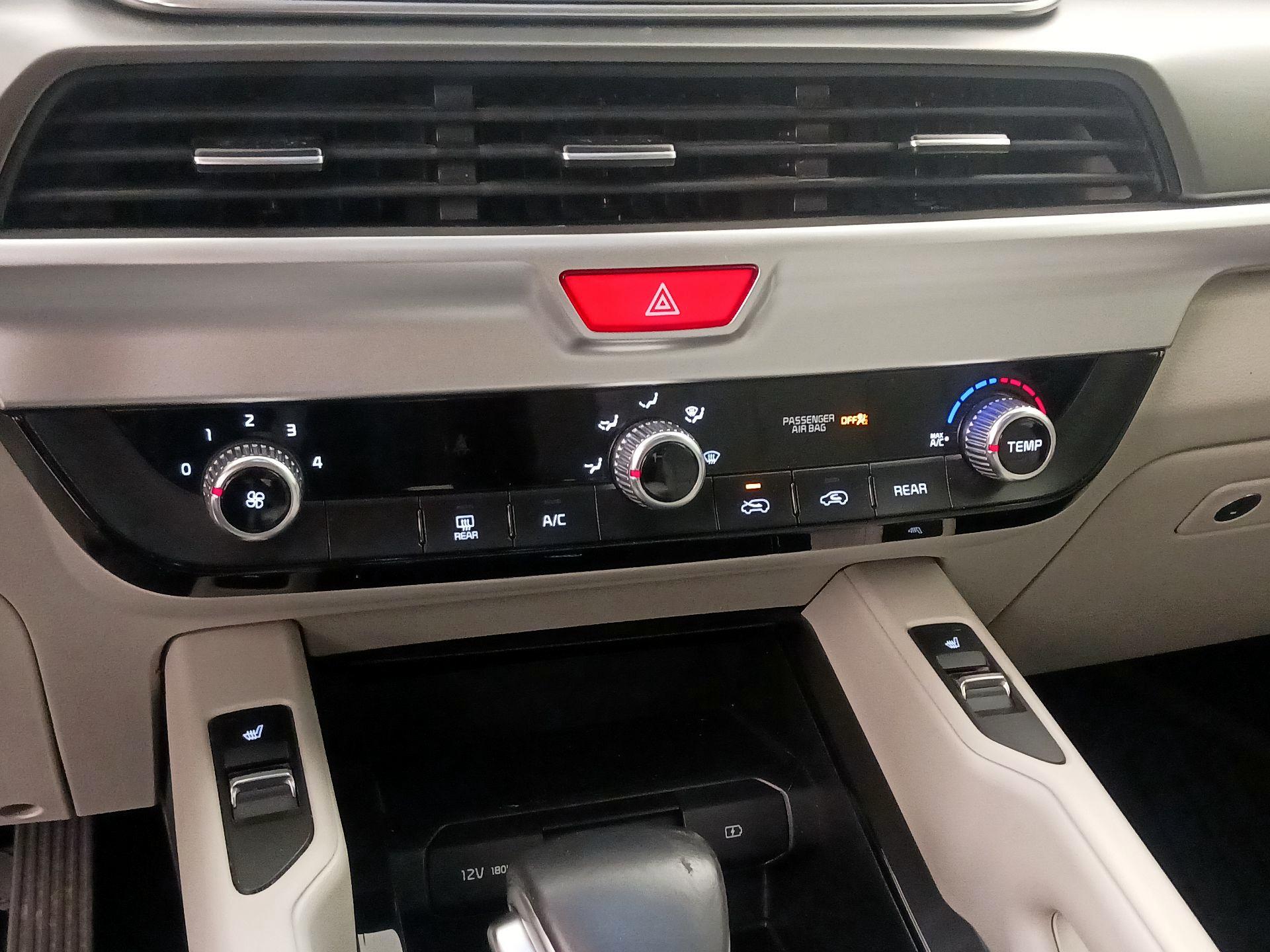 Thumbnail: 2021 Kia Telluride - 16