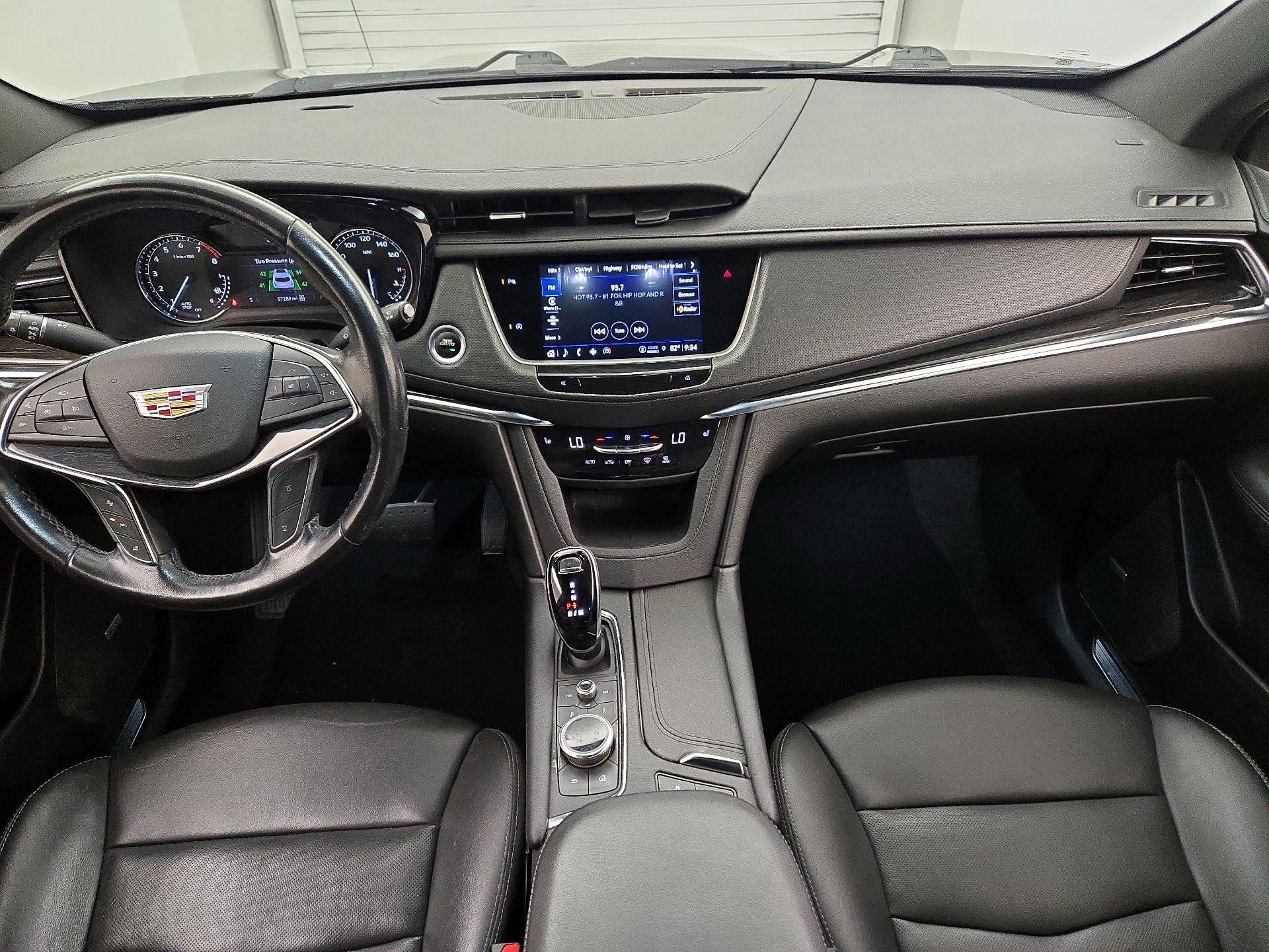 Thumbnail: 2022 Cadillac XT5 - 9