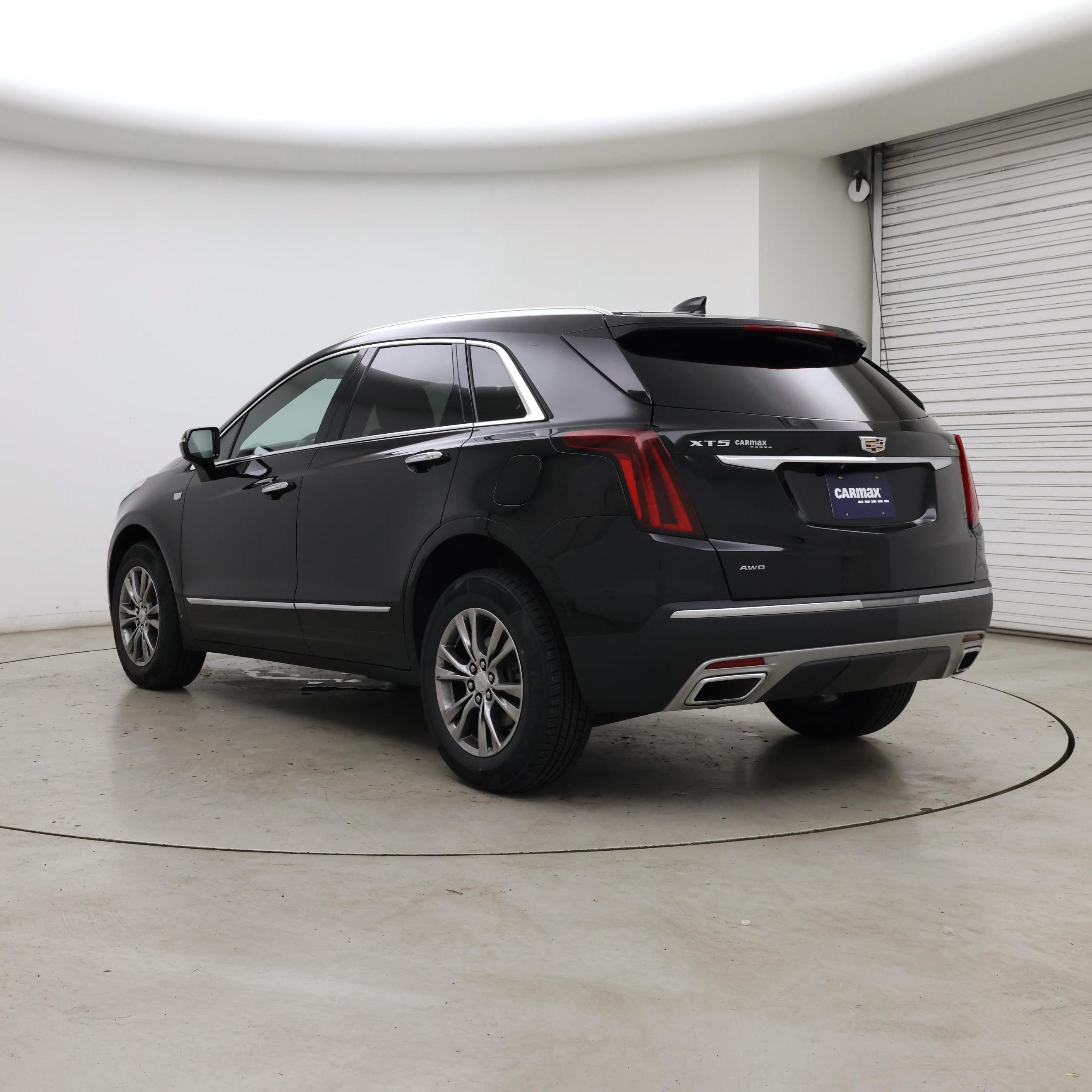Thumbnail: 2022 Cadillac XT5 - 2