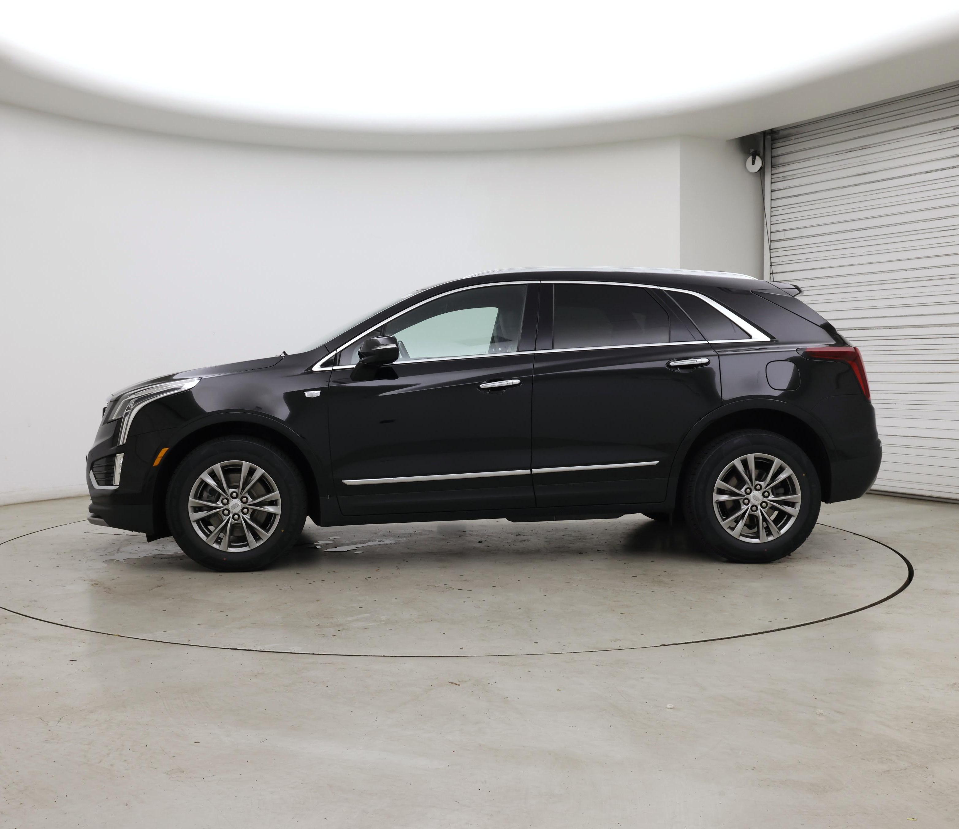 Thumbnail: 2022 Cadillac XT5 - 3