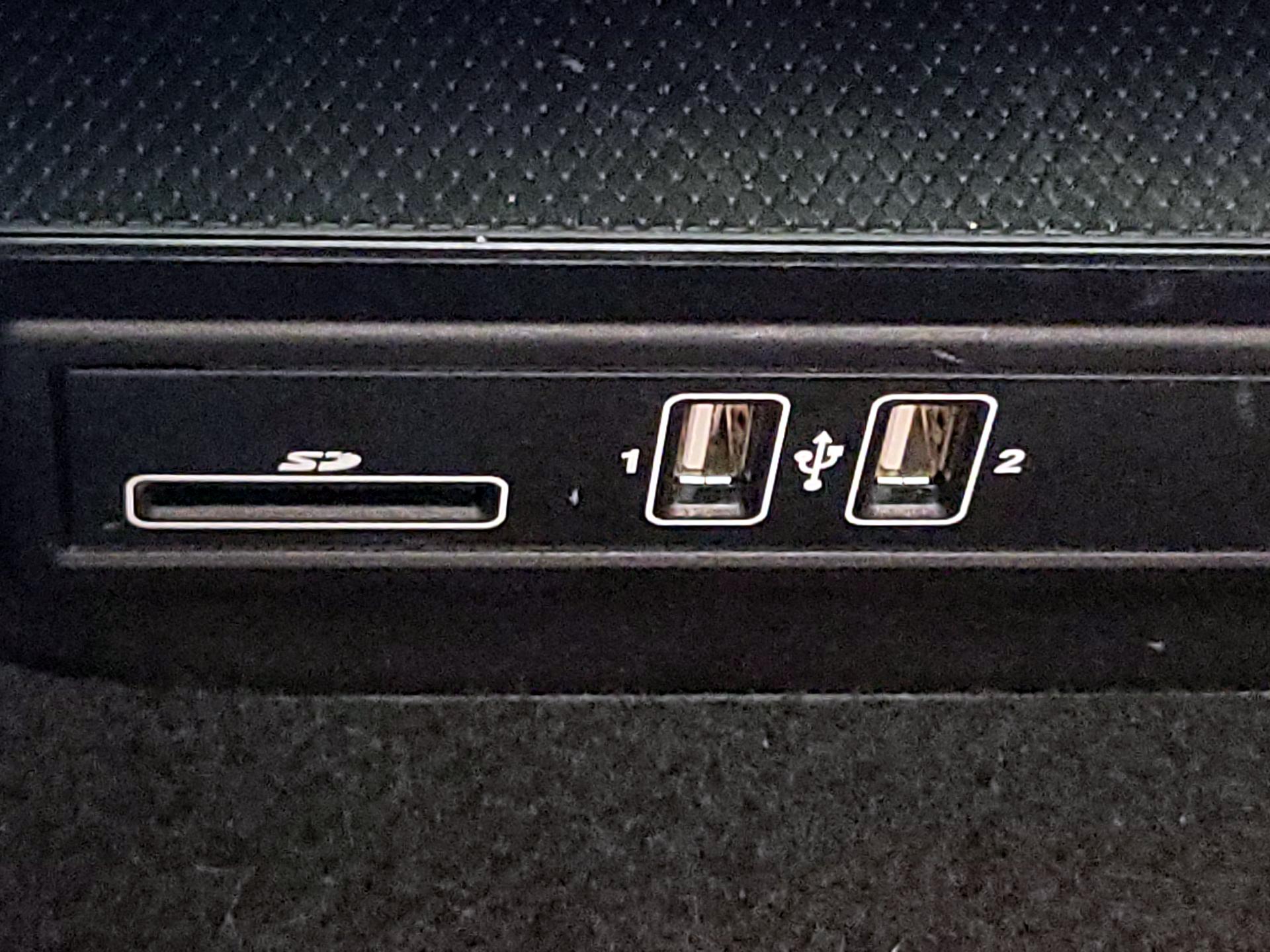Thumbnail: 2017 Mercedes-Benz C-Class - 18