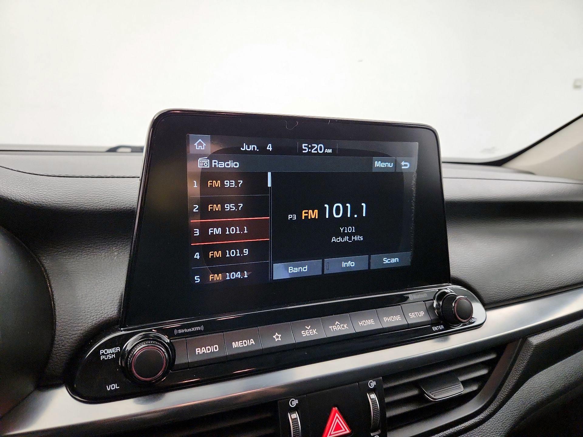 Thumbnail: 2019 Kia Forte - 15