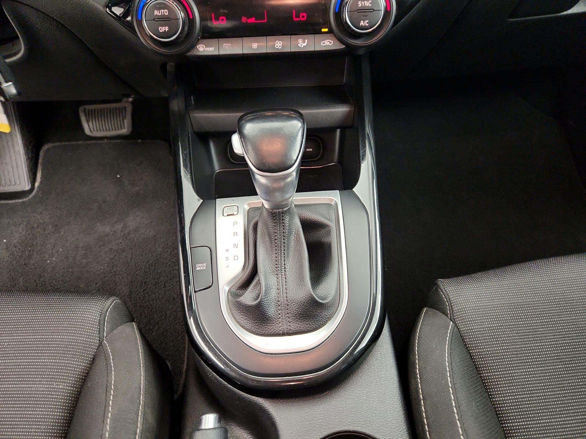 Thumbnail: 2019 Kia Forte - 17