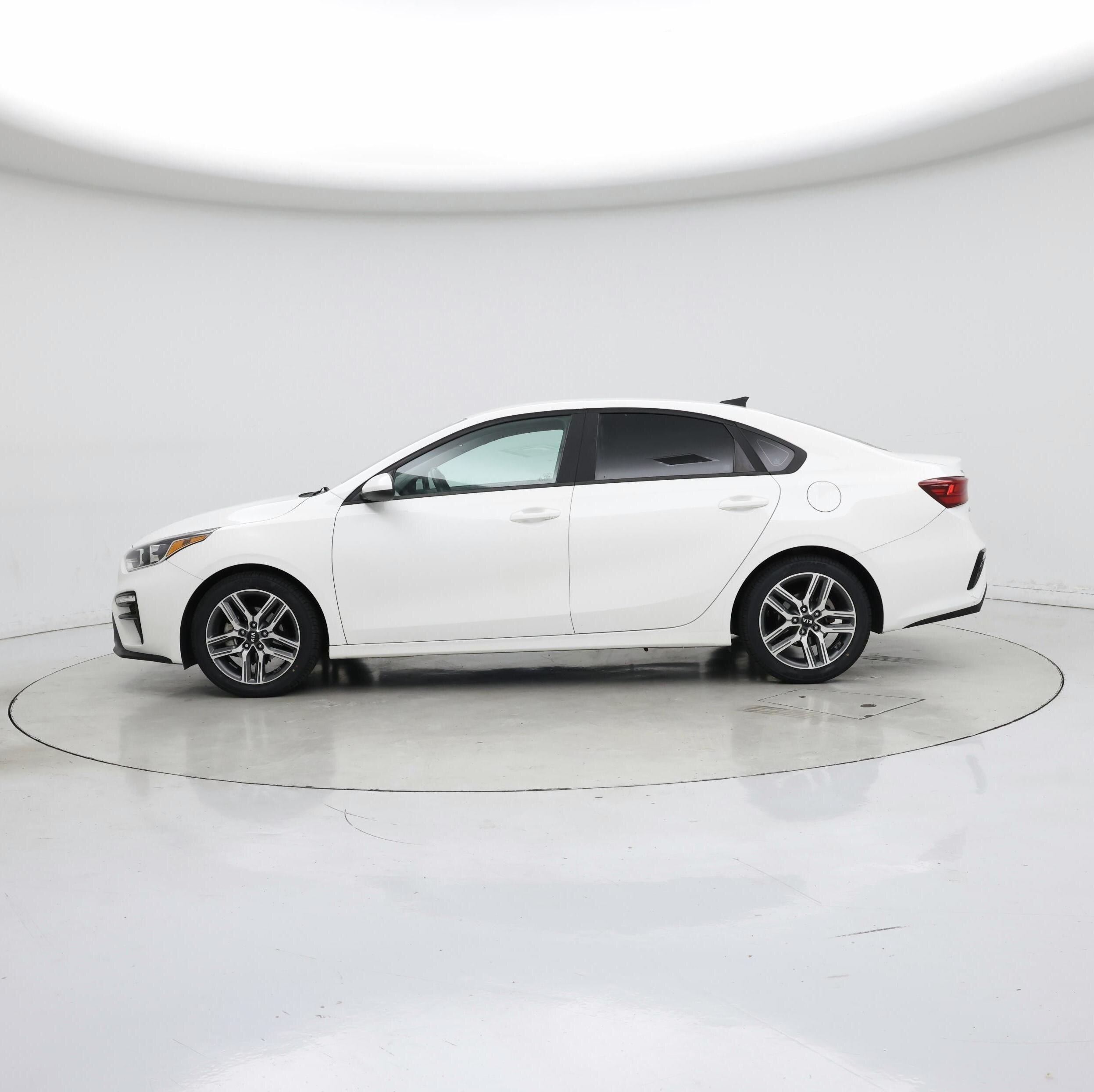 Thumbnail: 2019 Kia Forte - 3