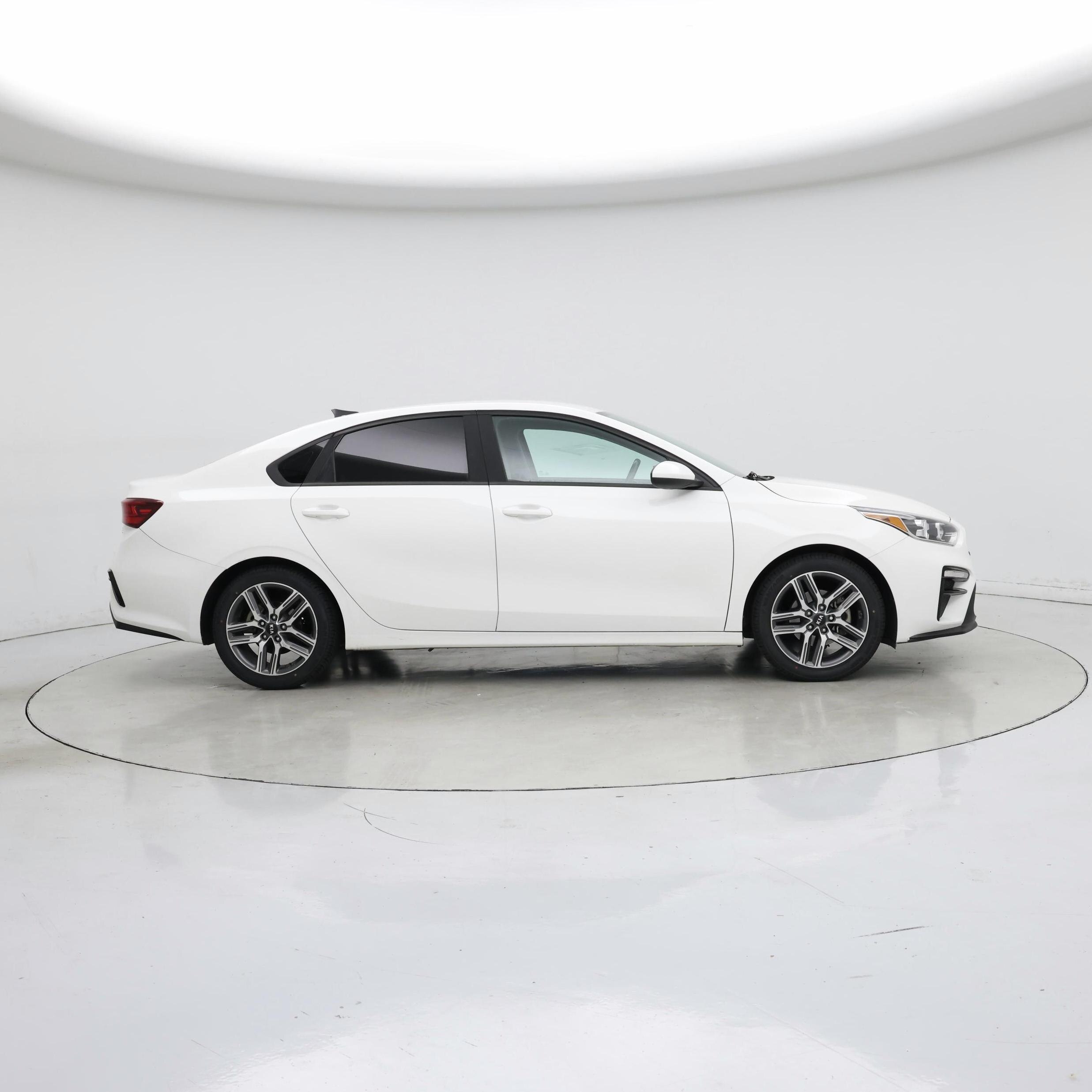Thumbnail: 2019 Kia Forte - 7