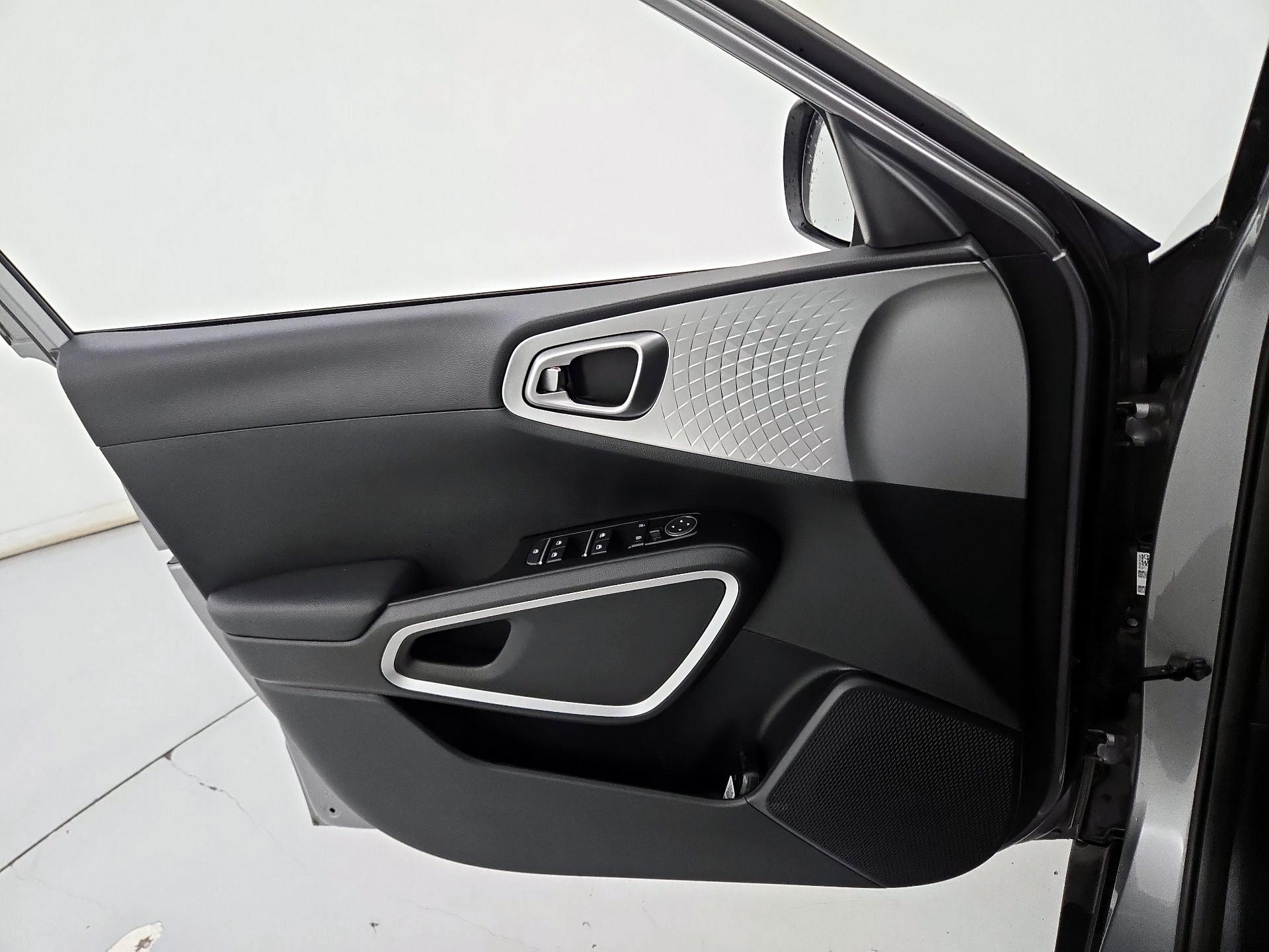 Thumbnail: 2023 Kia Soul - 12