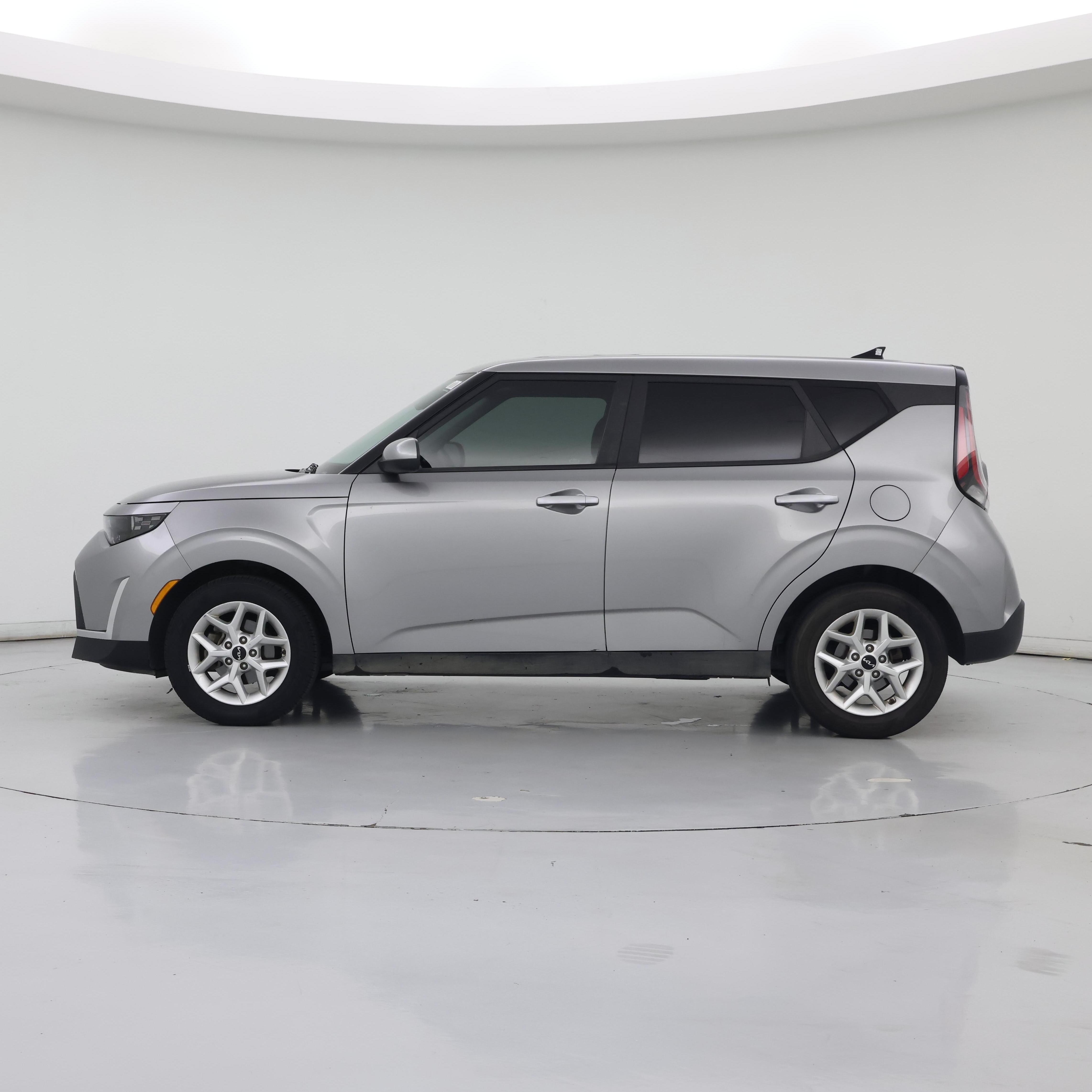 Thumbnail: 2023 Kia Soul - 3