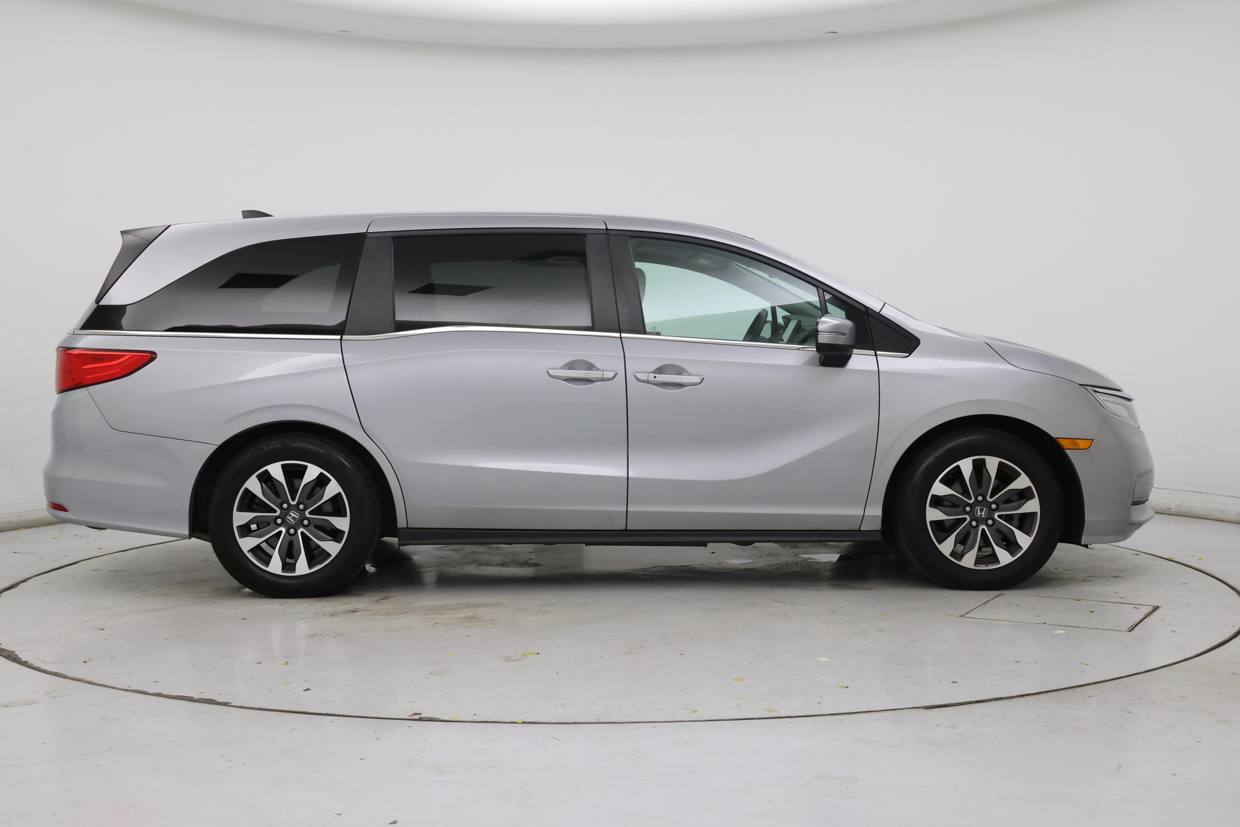 Thumbnail: 2022 Honda Odyssey - 7