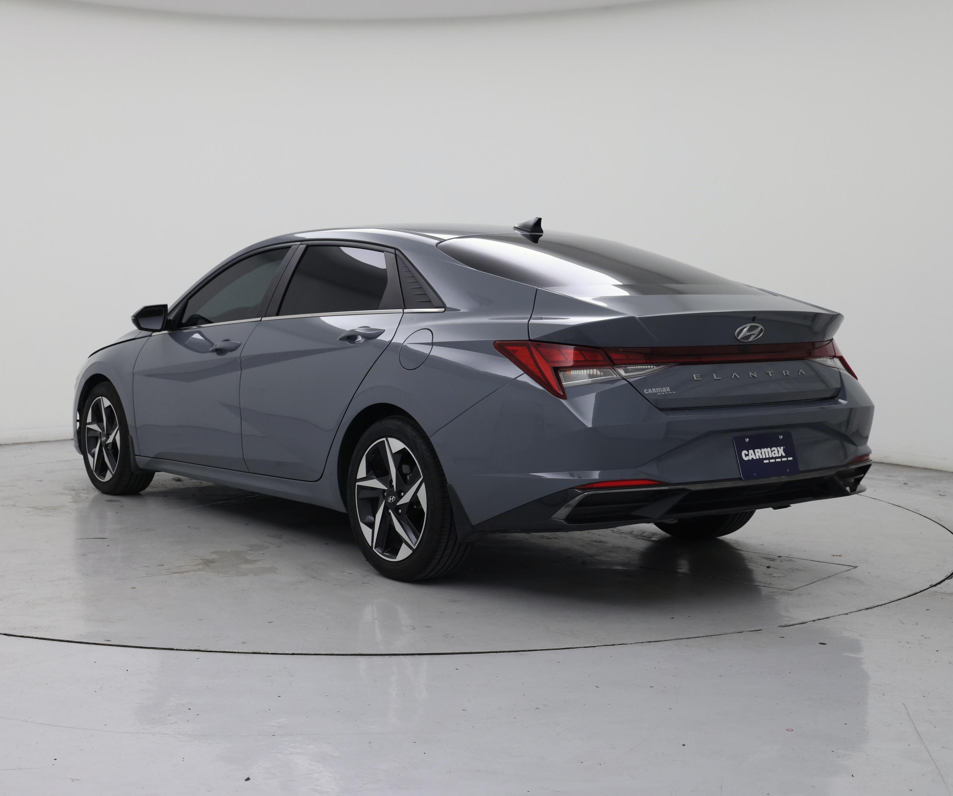 Thumbnail: 2022 Hyundai Elantra - 2