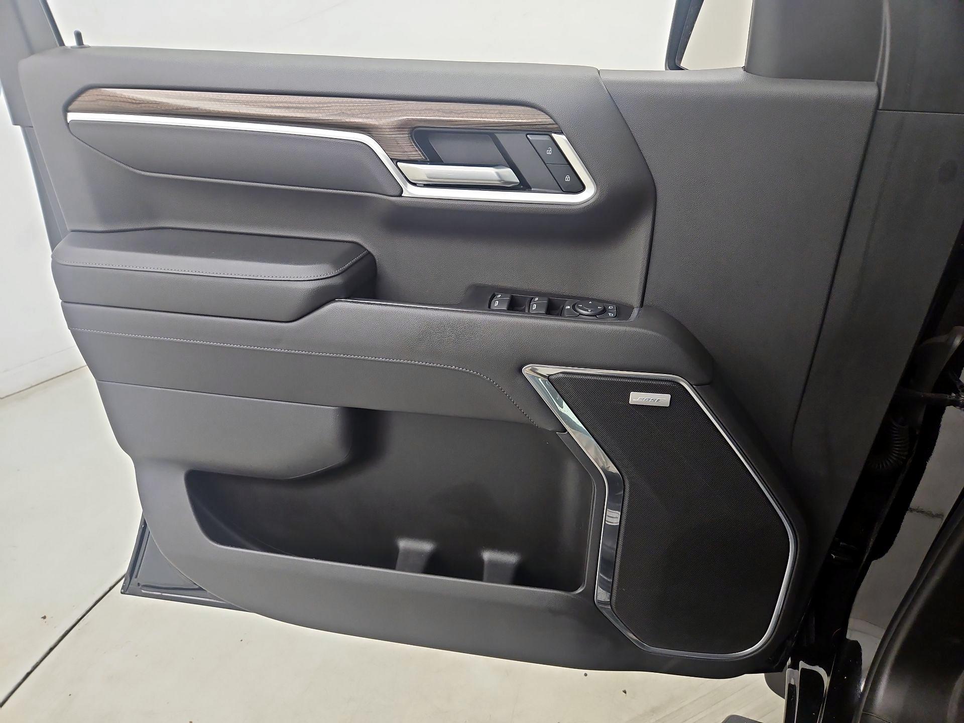 Thumbnail: 2022 Chevrolet Silverado 1500 - 10