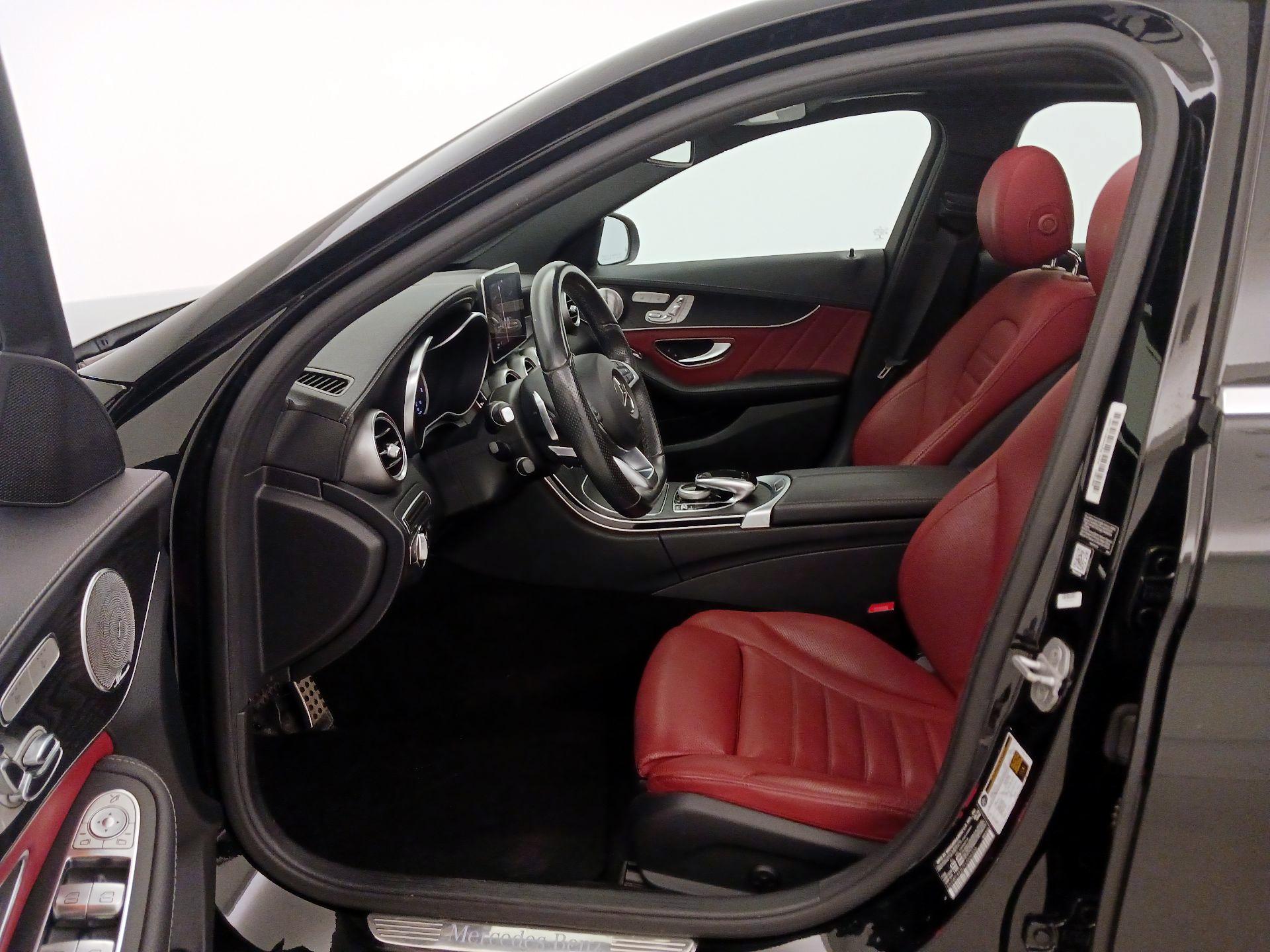 Thumbnail: 2015 Mercedes-Benz C-Class - 11