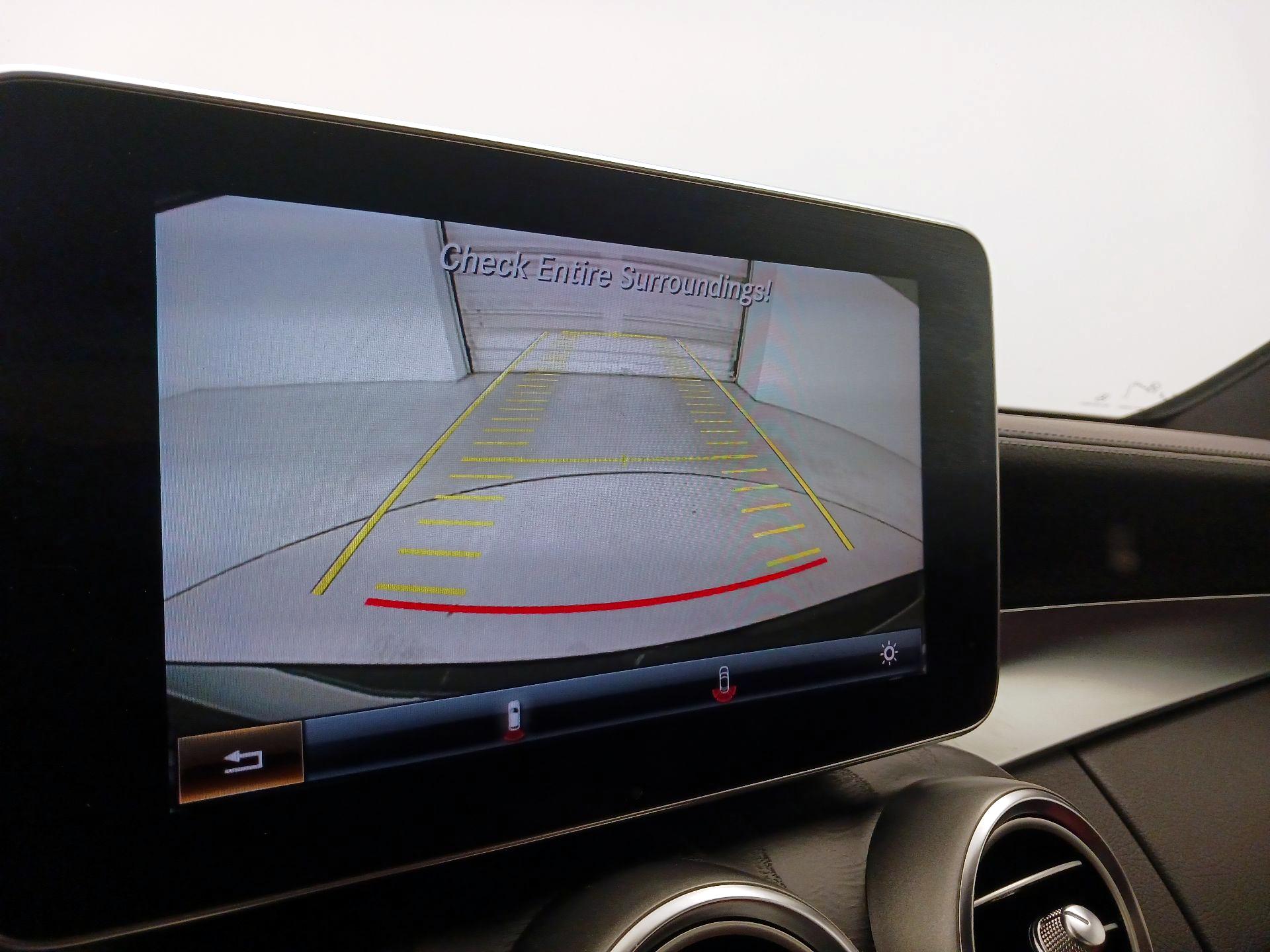 Thumbnail: 2015 Mercedes-Benz C-Class - 15