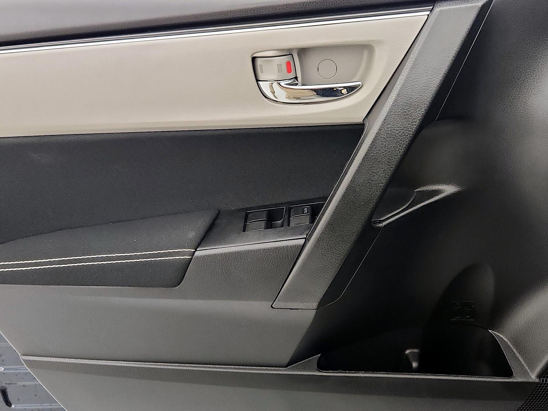Thumbnail: 2019 Toyota Corolla - 12