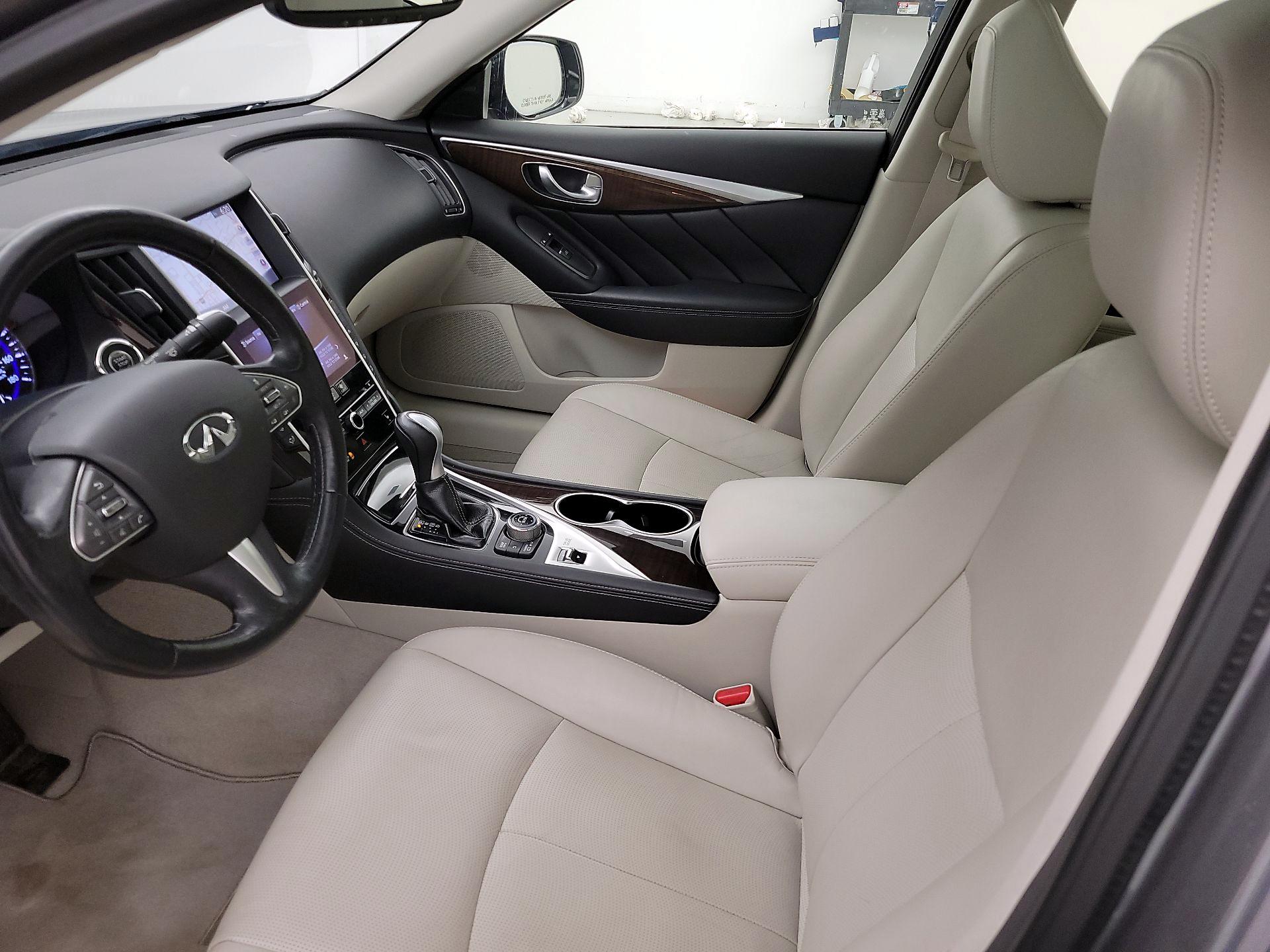 Thumbnail: 2015 INFINITI Q50 - 11