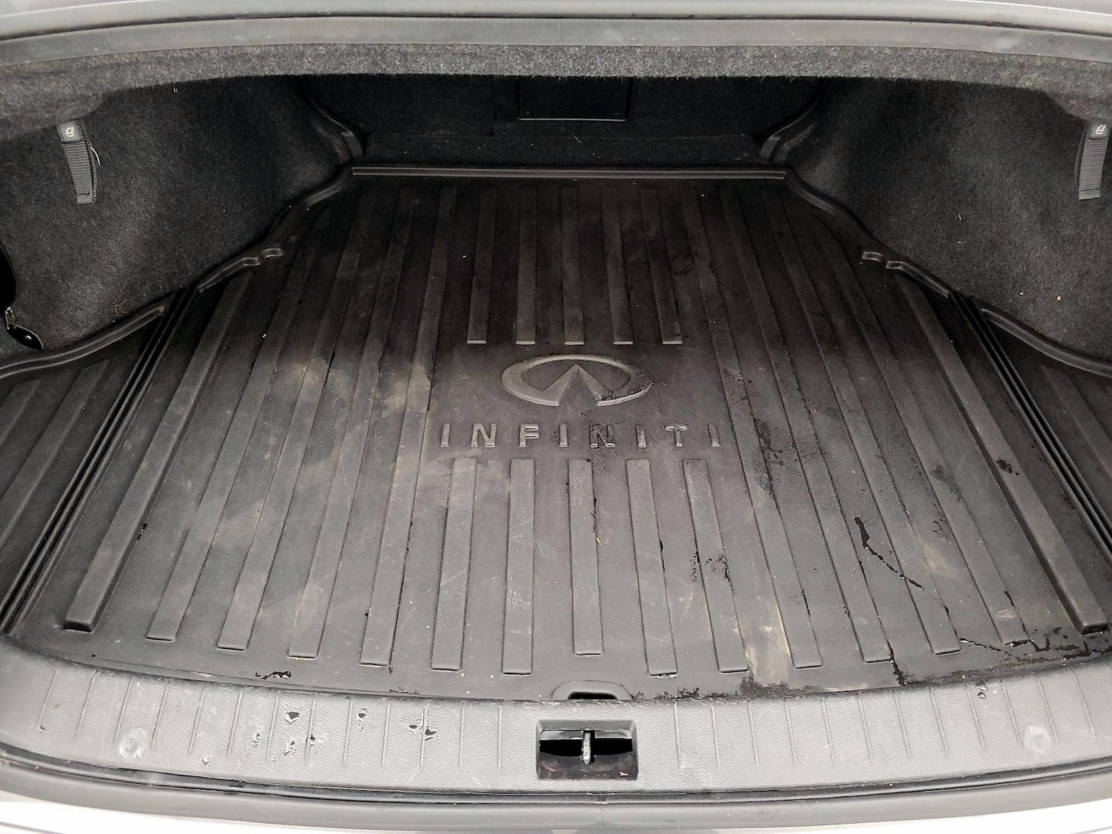 2015 INFINITI Q50 Premium - Photo 22
