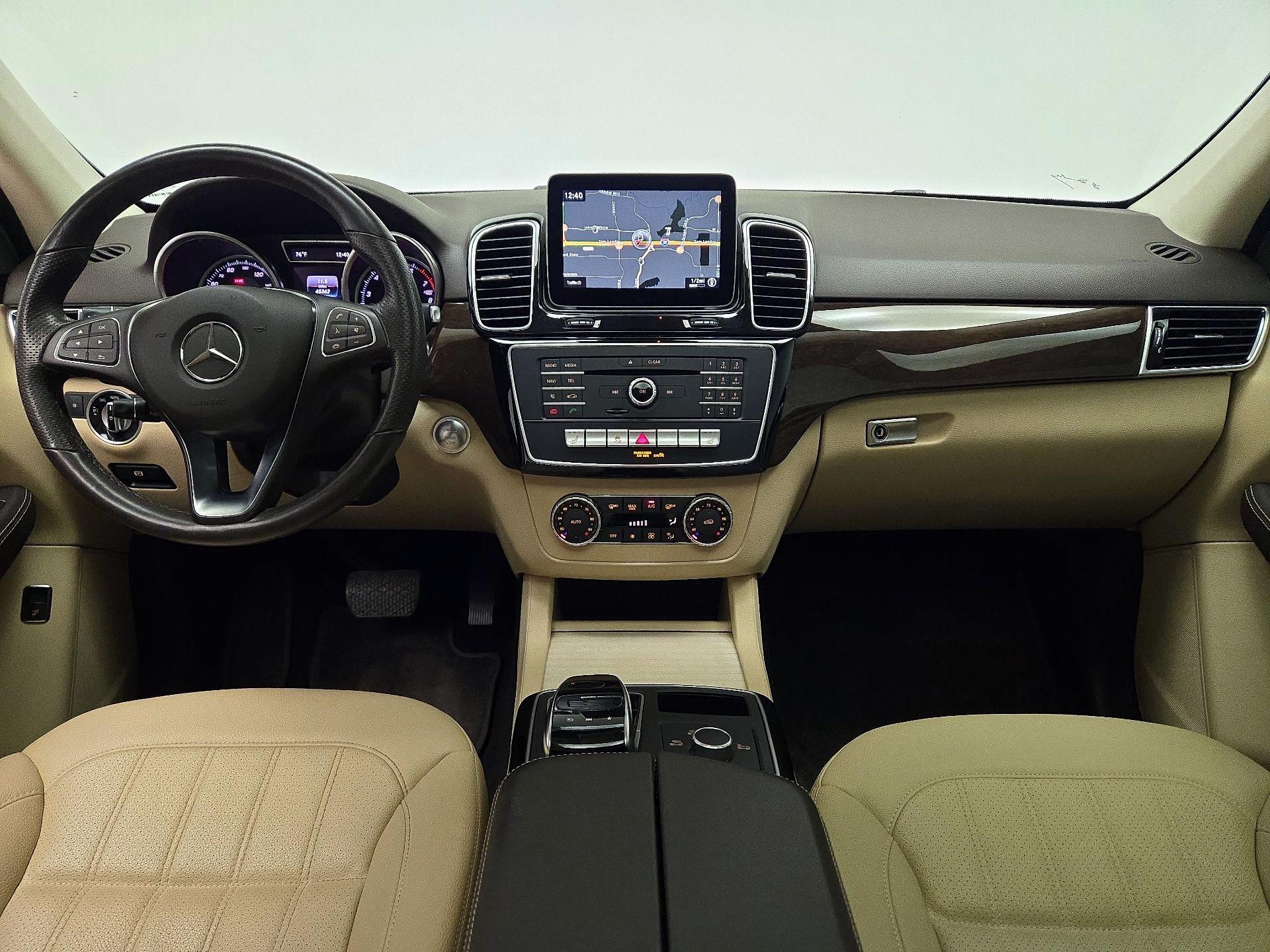 Thumbnail: 2017 Mercedes-Benz GLE - 9