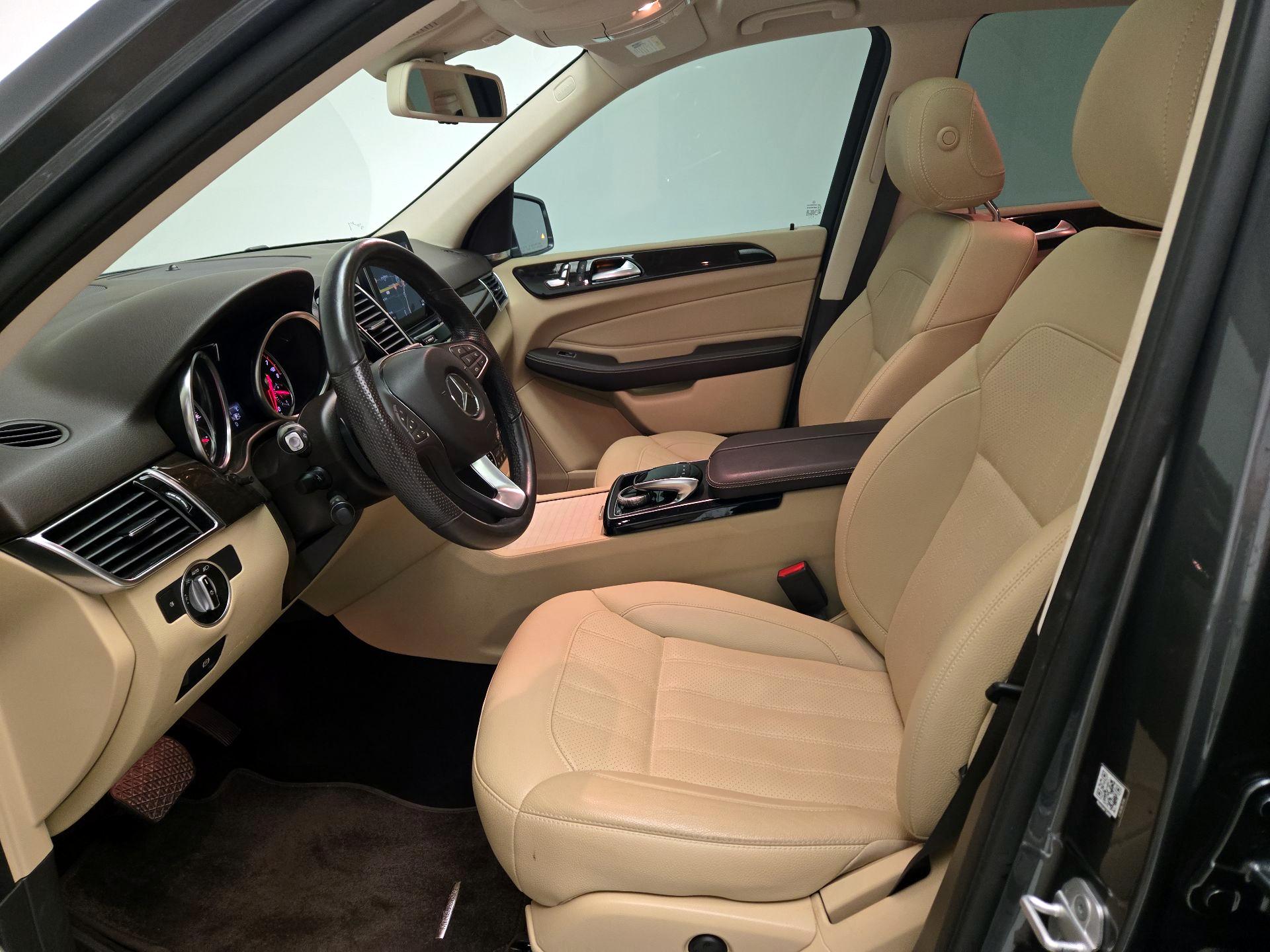 Thumbnail: 2017 Mercedes-Benz GLE - 11