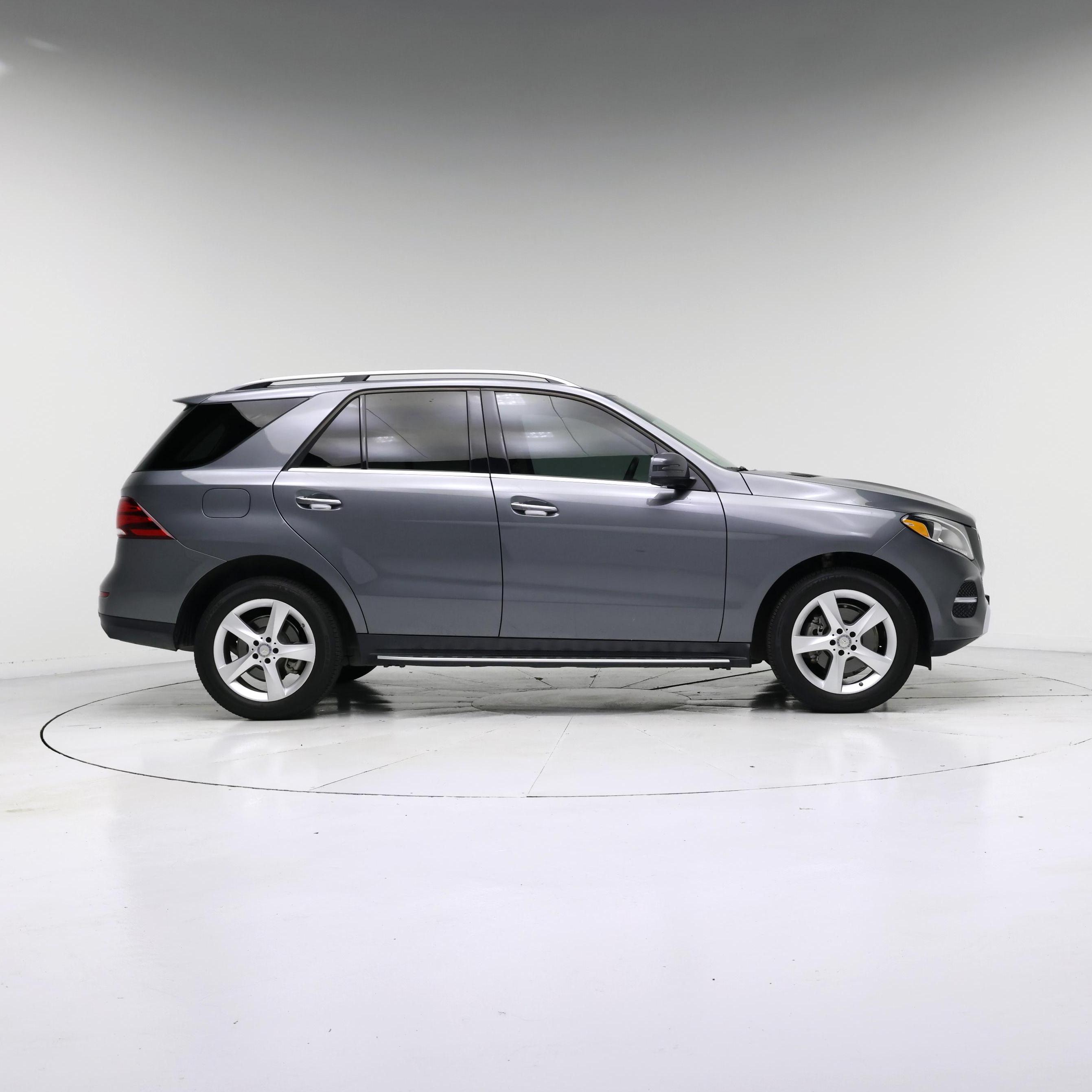 Thumbnail: 2017 Mercedes-Benz GLE - 7