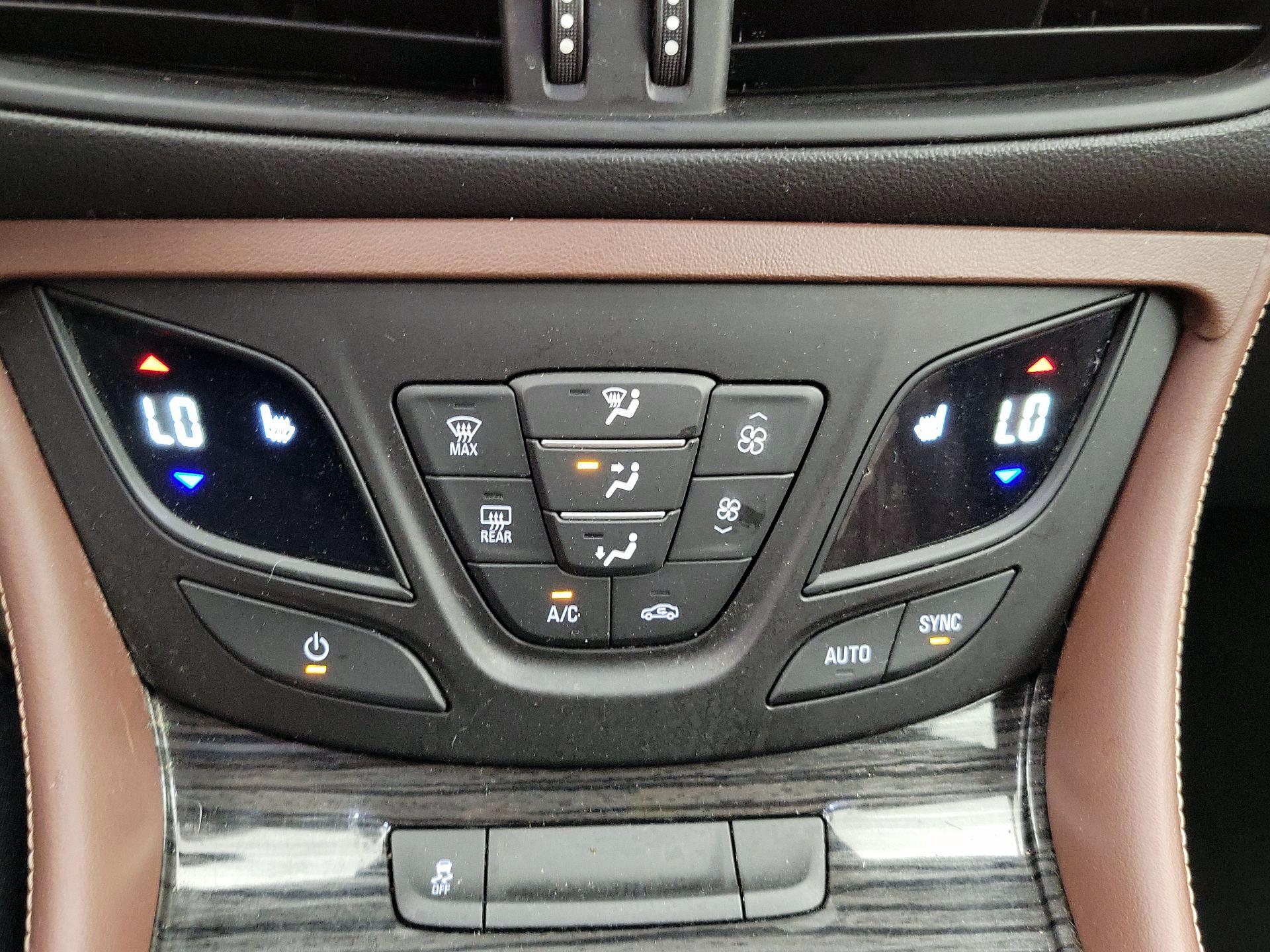 Thumbnail: 2017 Buick Envision - 16