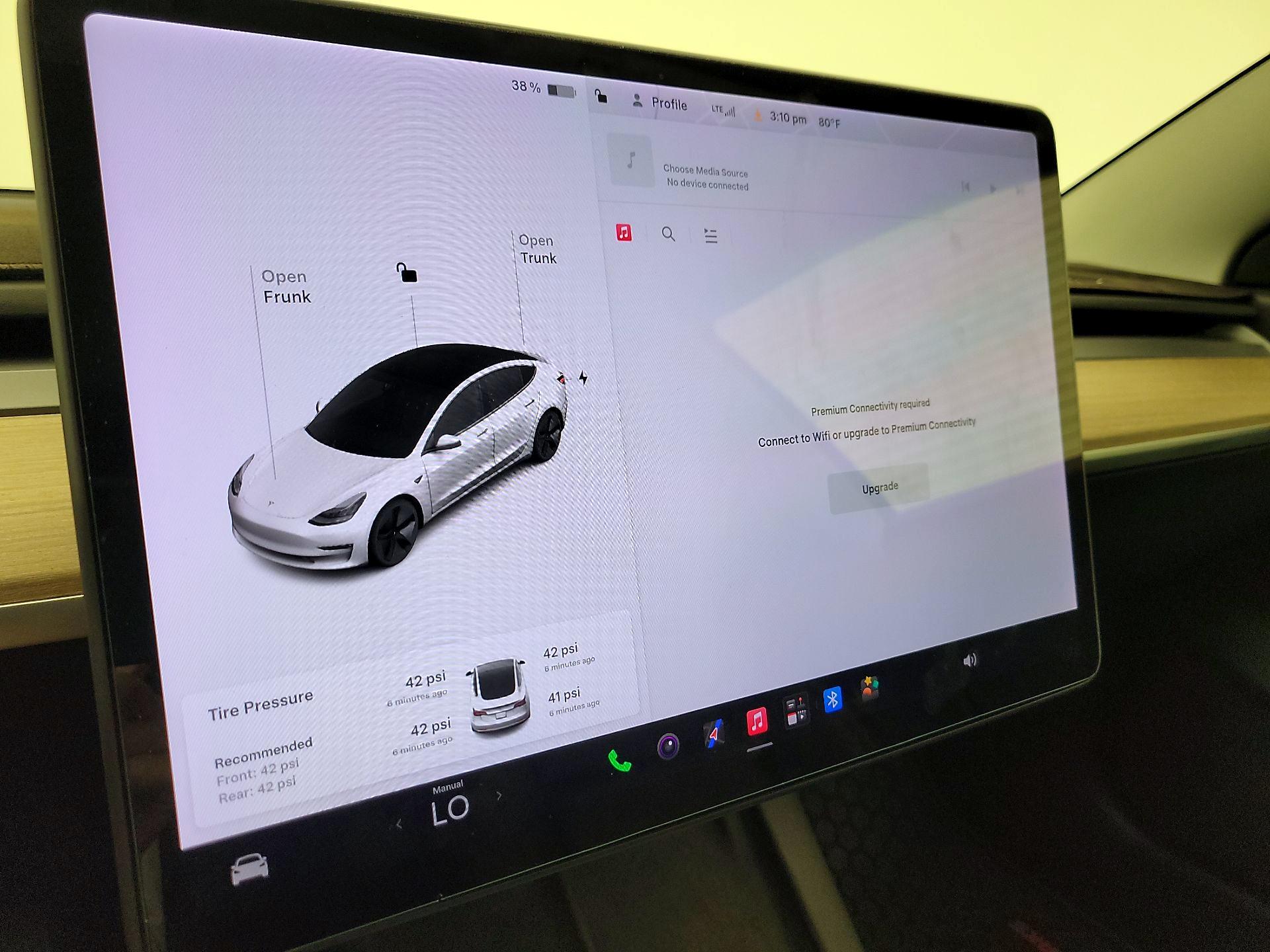 Thumbnail: 2021 Tesla Model 3 - 15