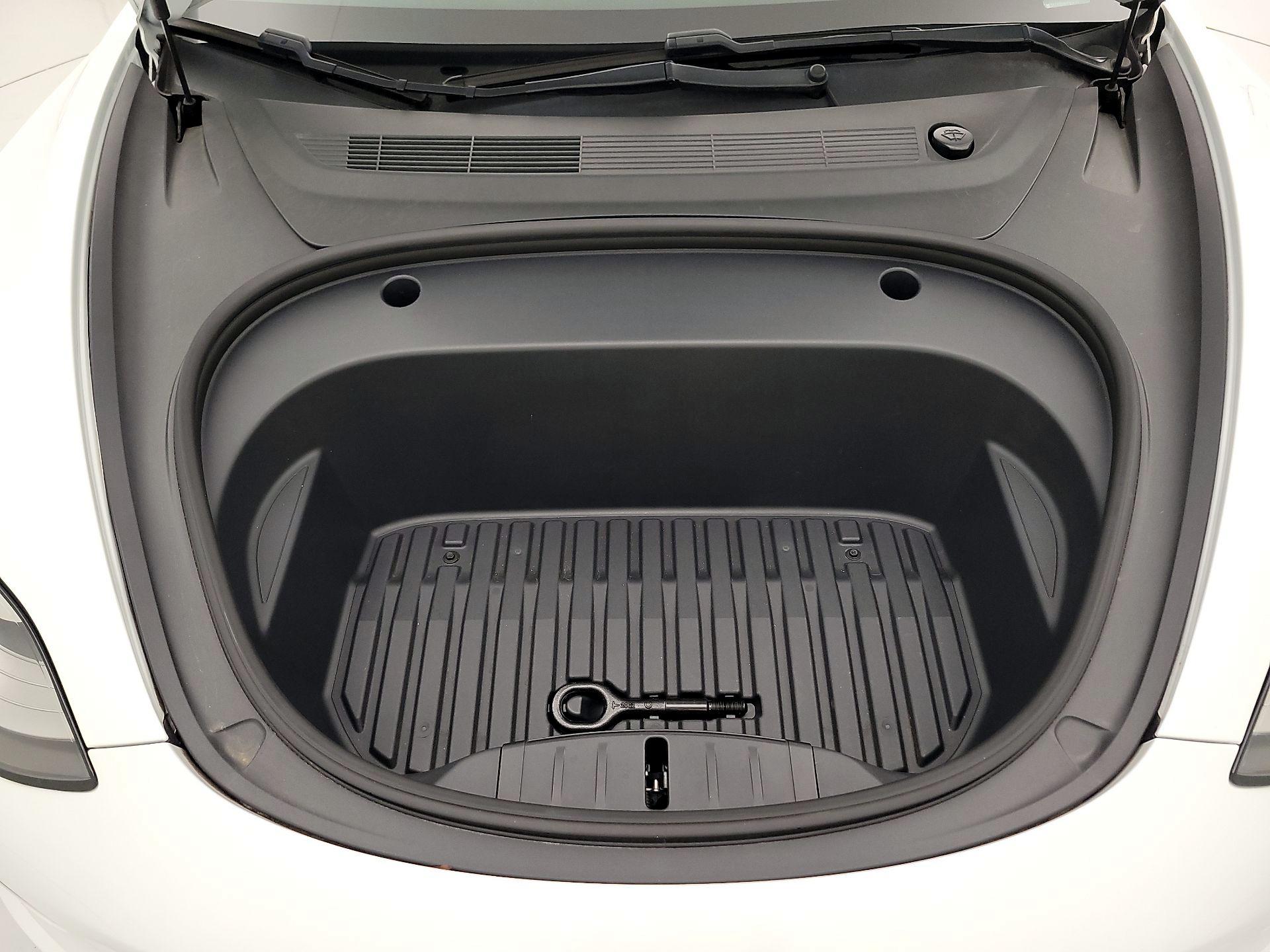 Thumbnail: 2021 Tesla Model 3 - 20